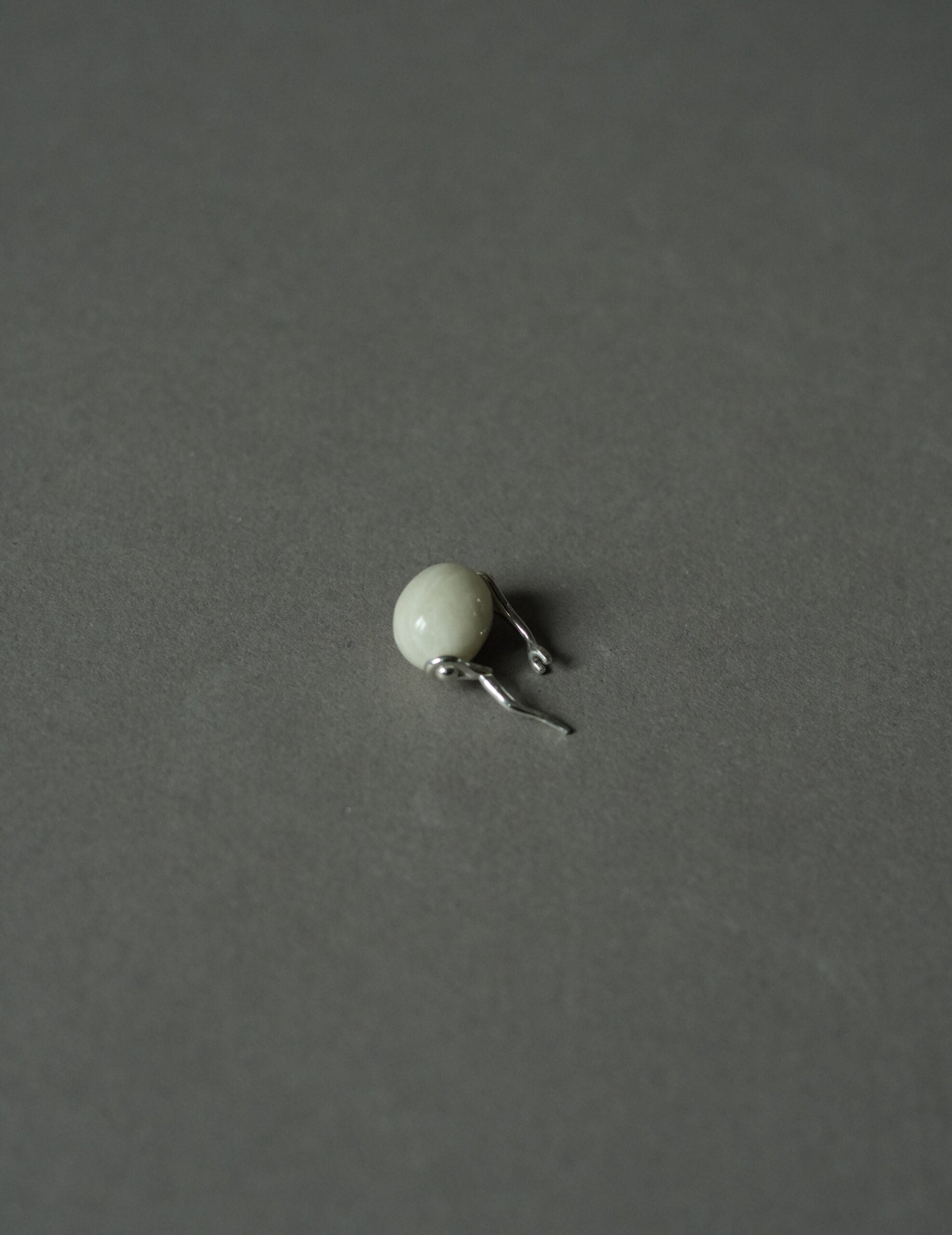 石質橢圓耳環・白長石