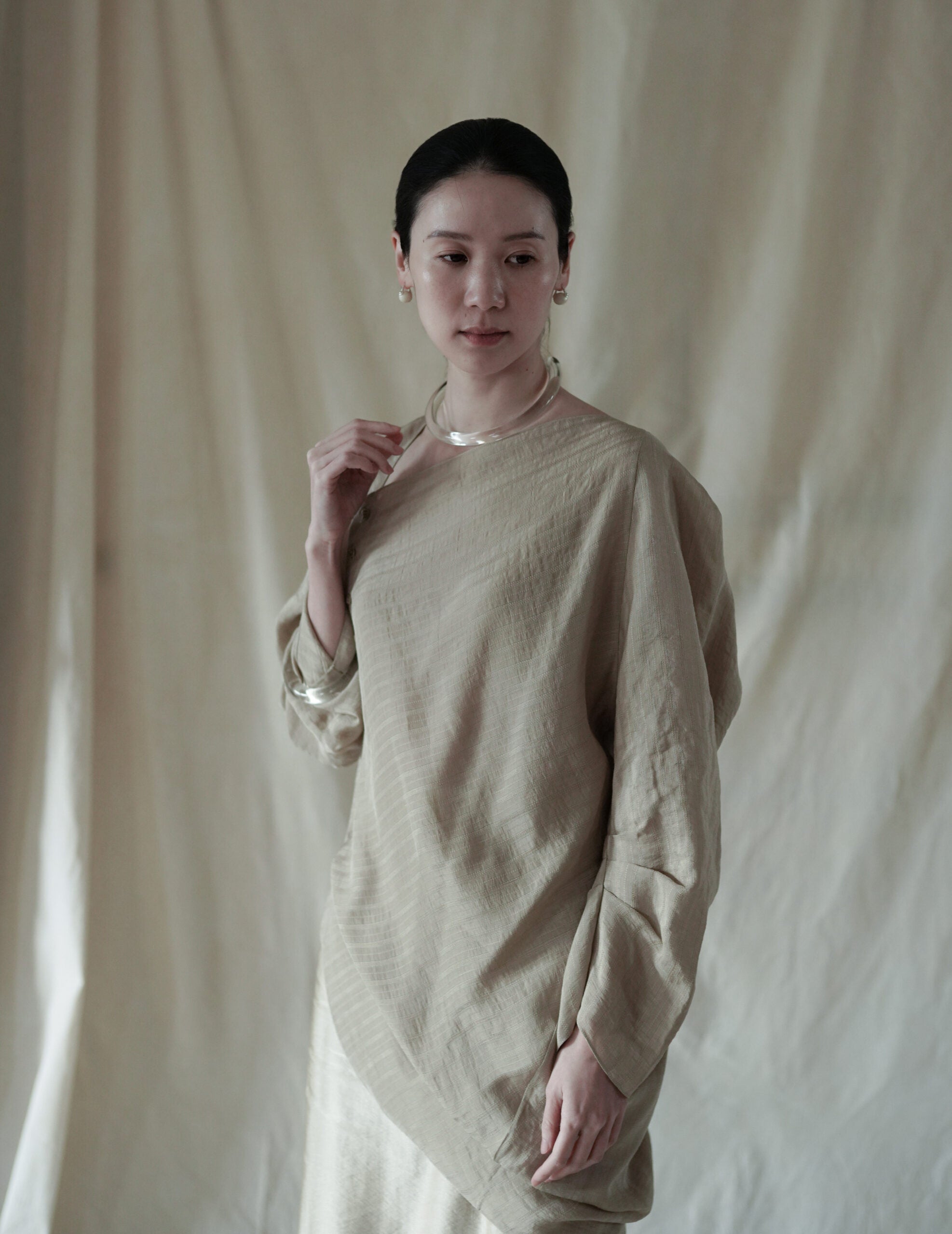 石質橢圓耳環・白長石