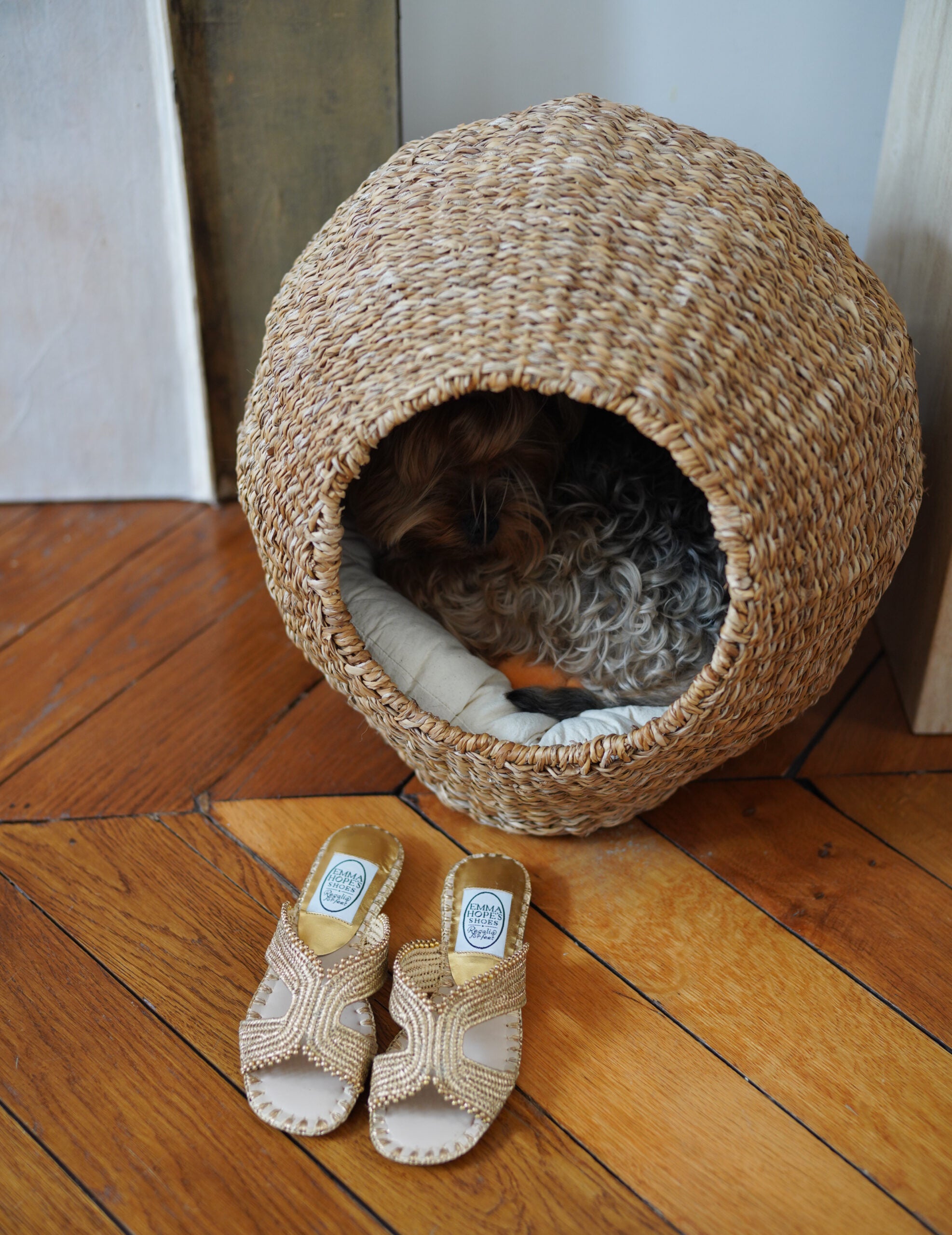 Raffia H 珠繡編織涼鞋・金色