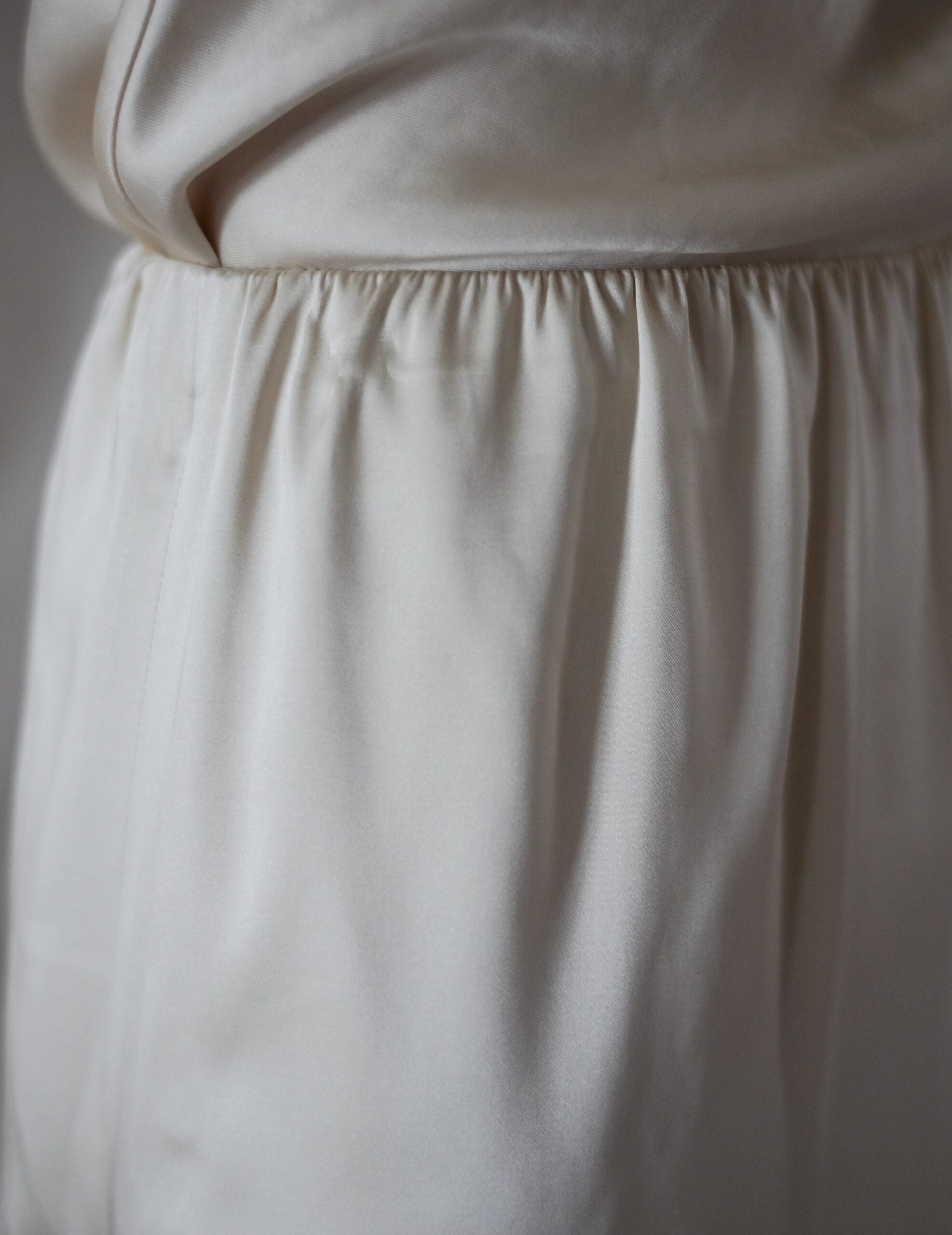 Drape Skirt・Cream