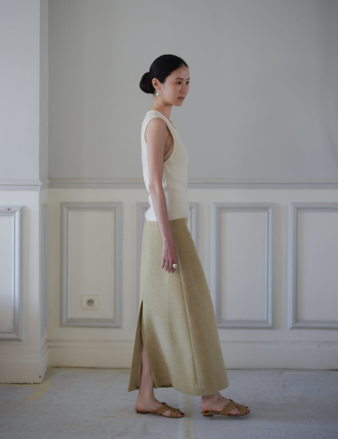 Button Down Sleeveless Knit Top・Ivory