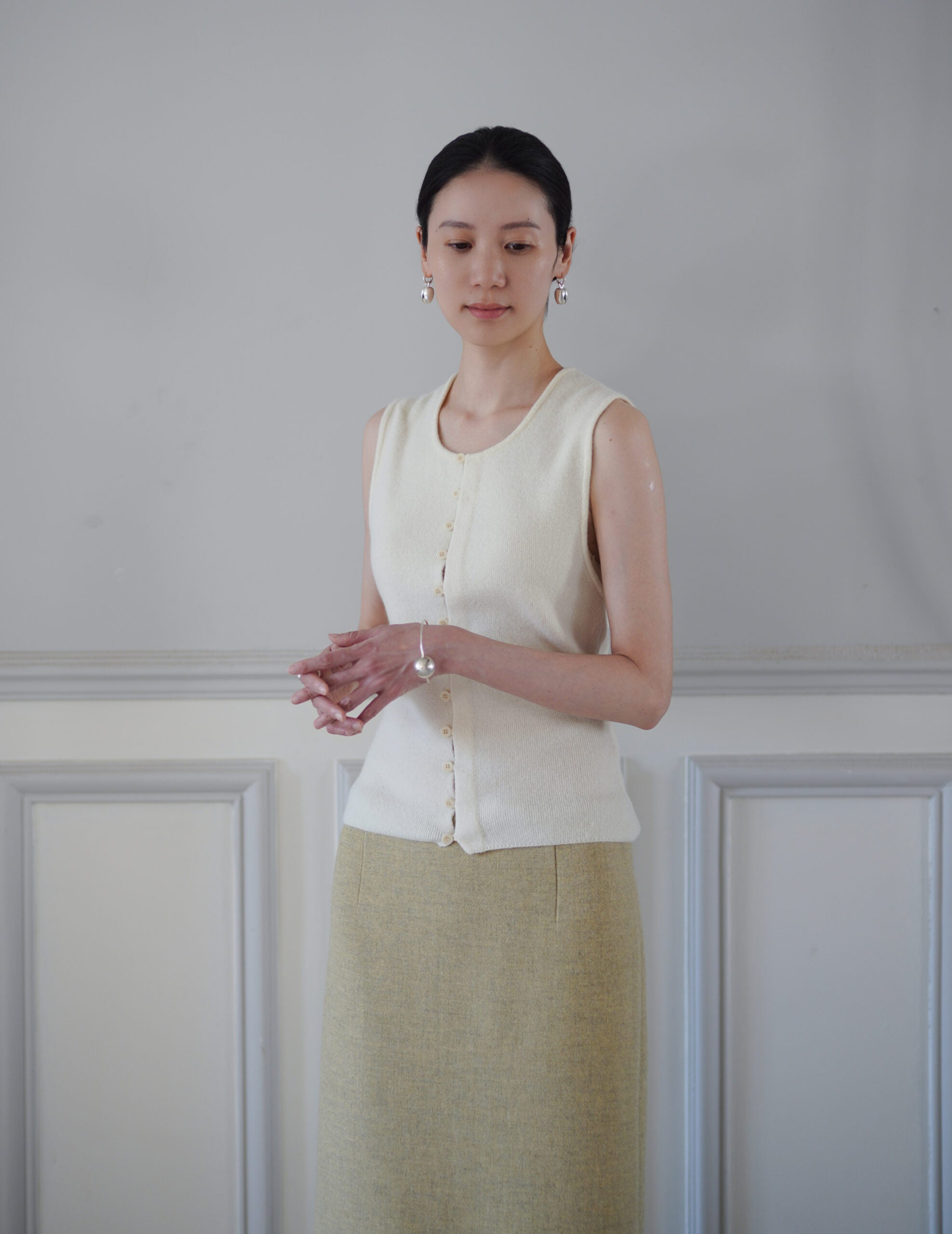 Button Down Sleeveless Knit Top・Ivory