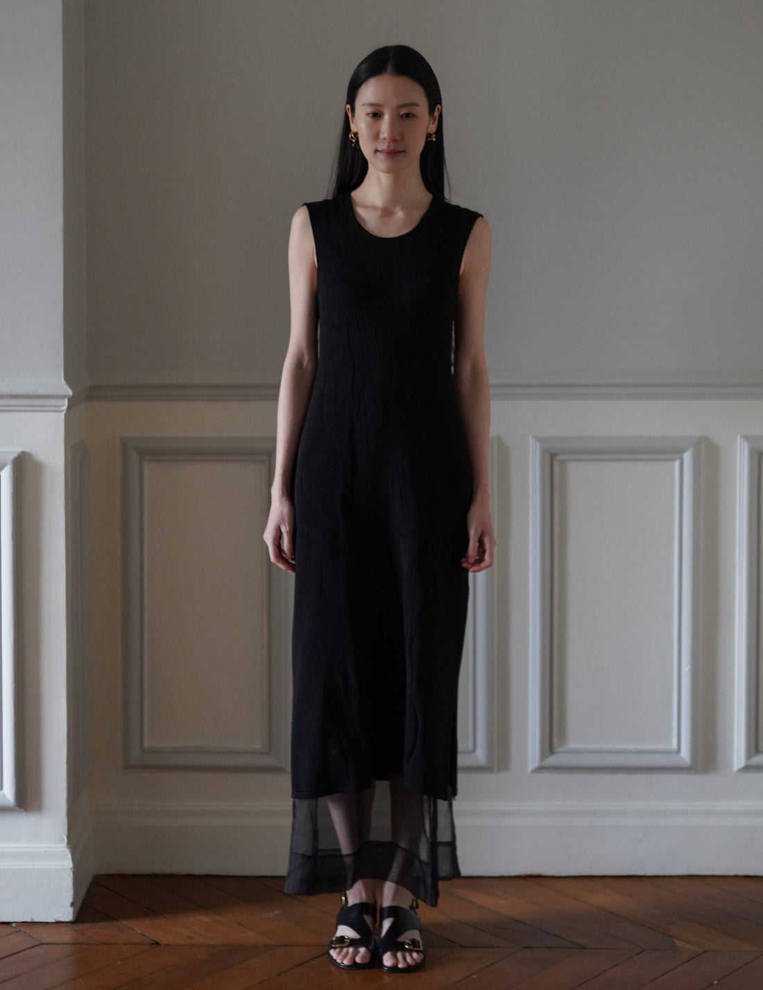 Woman Figure Knitted Dress・Black