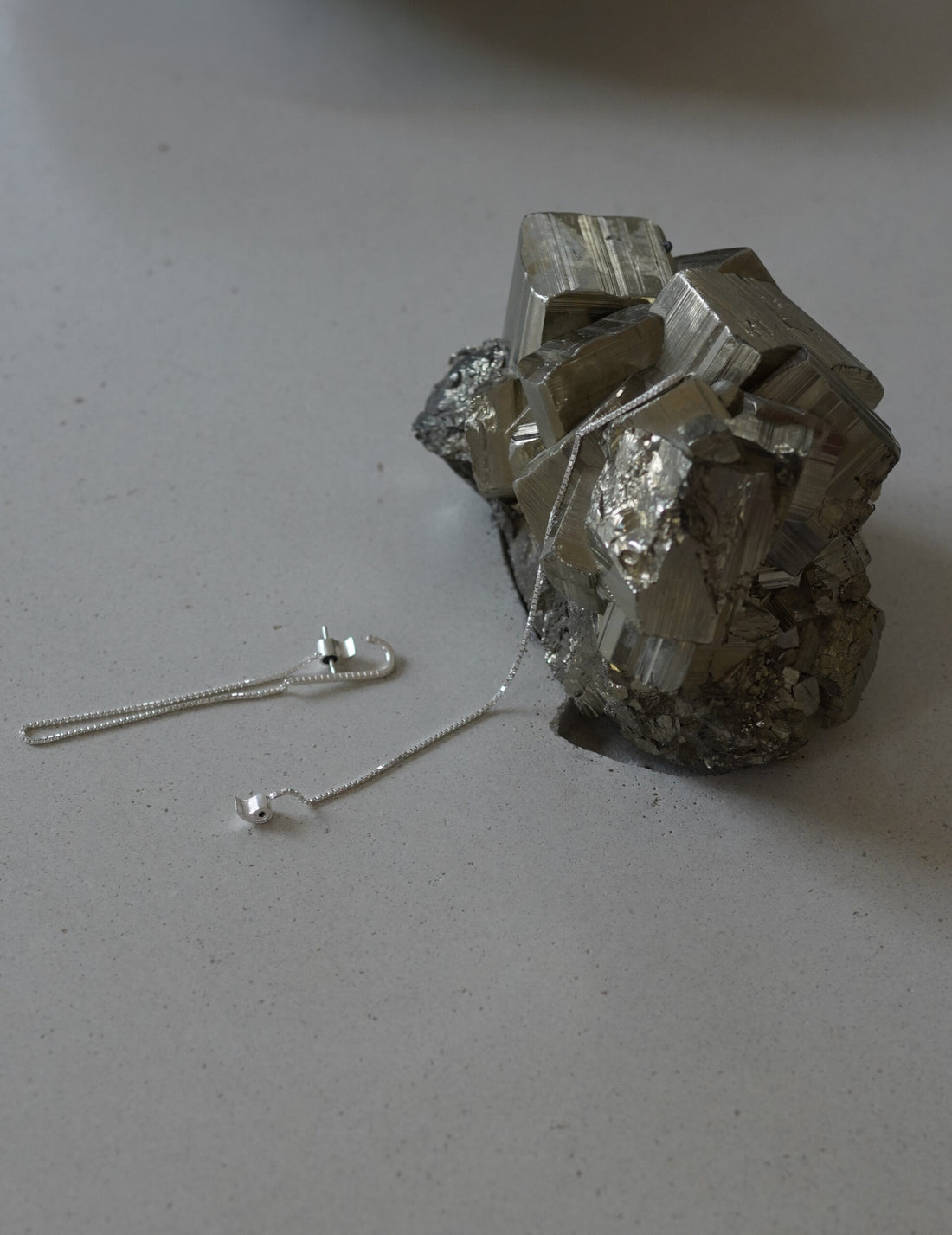 CURRENTS 長鍊耳環・銀