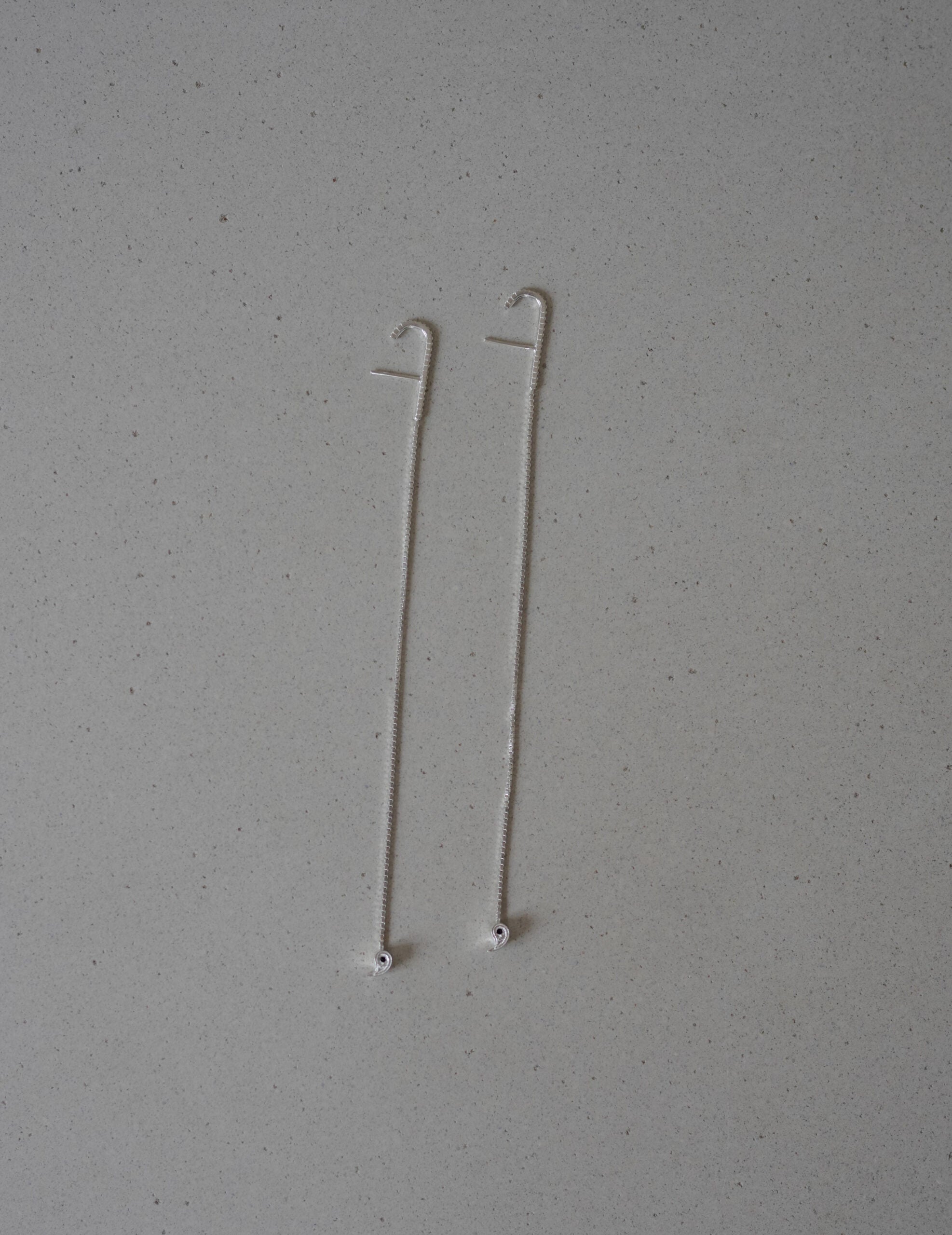 CURRENTS 長鍊耳環・銀