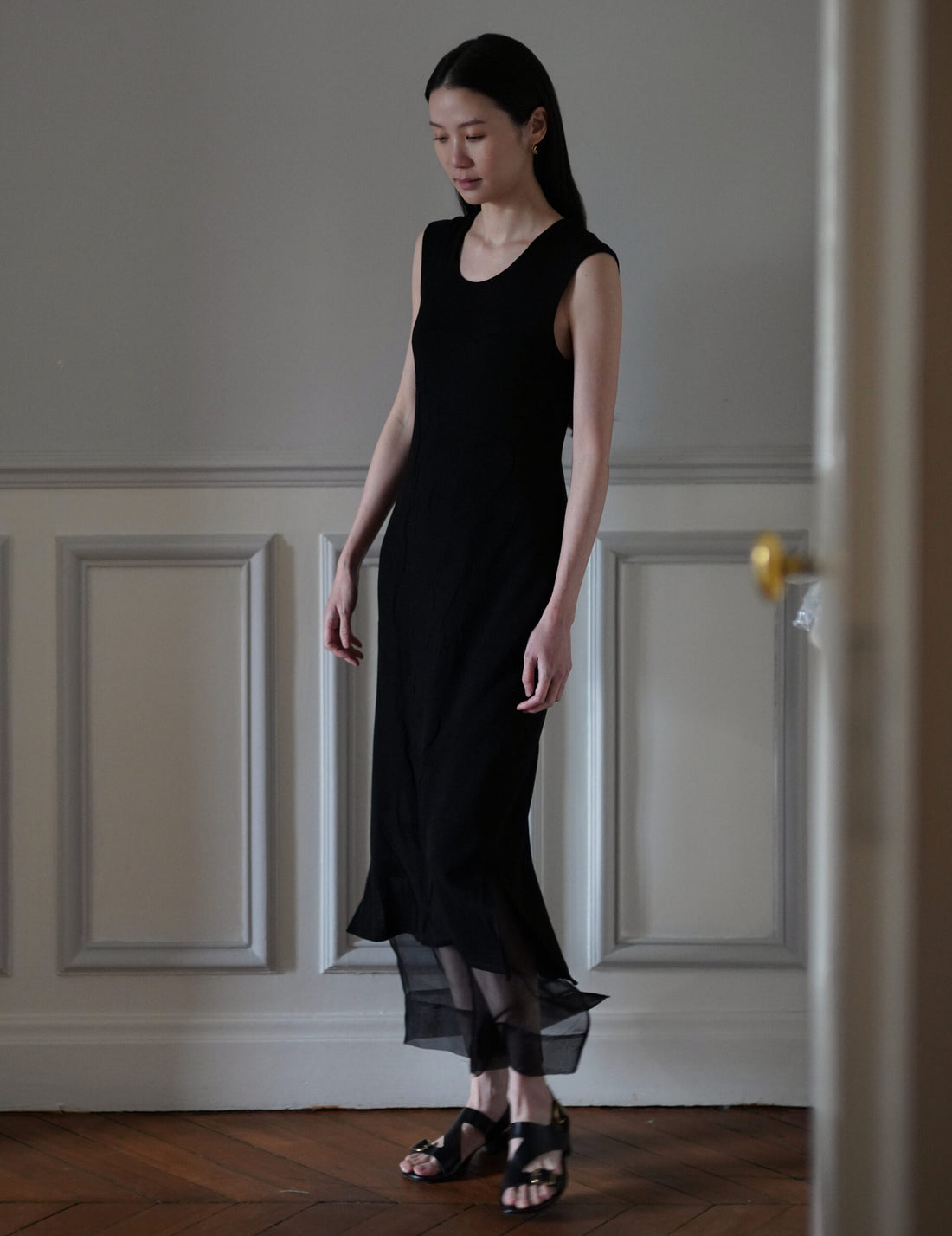 Woman Figure Knitted Dress・Black