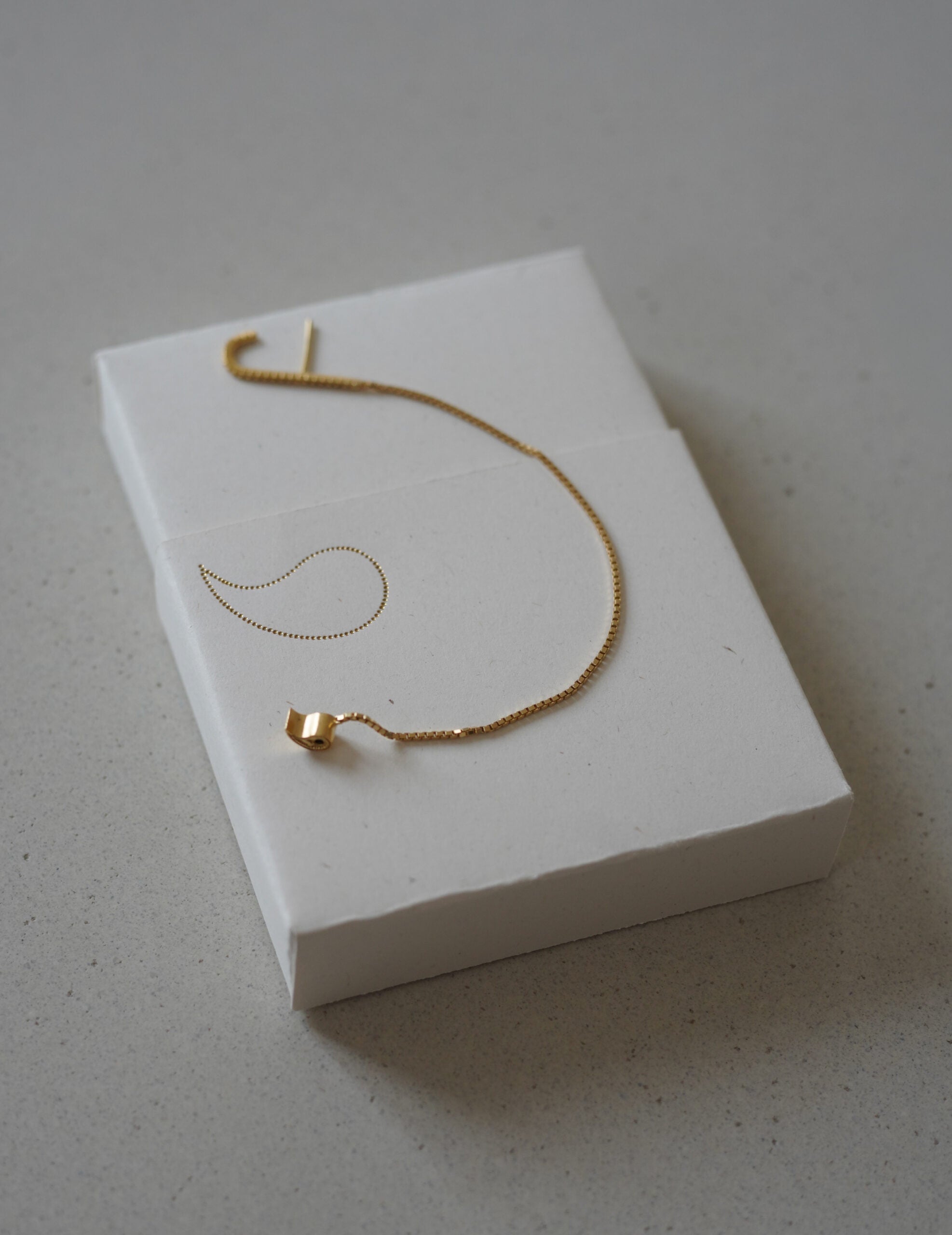 CURRENTS 長鍊耳環・金