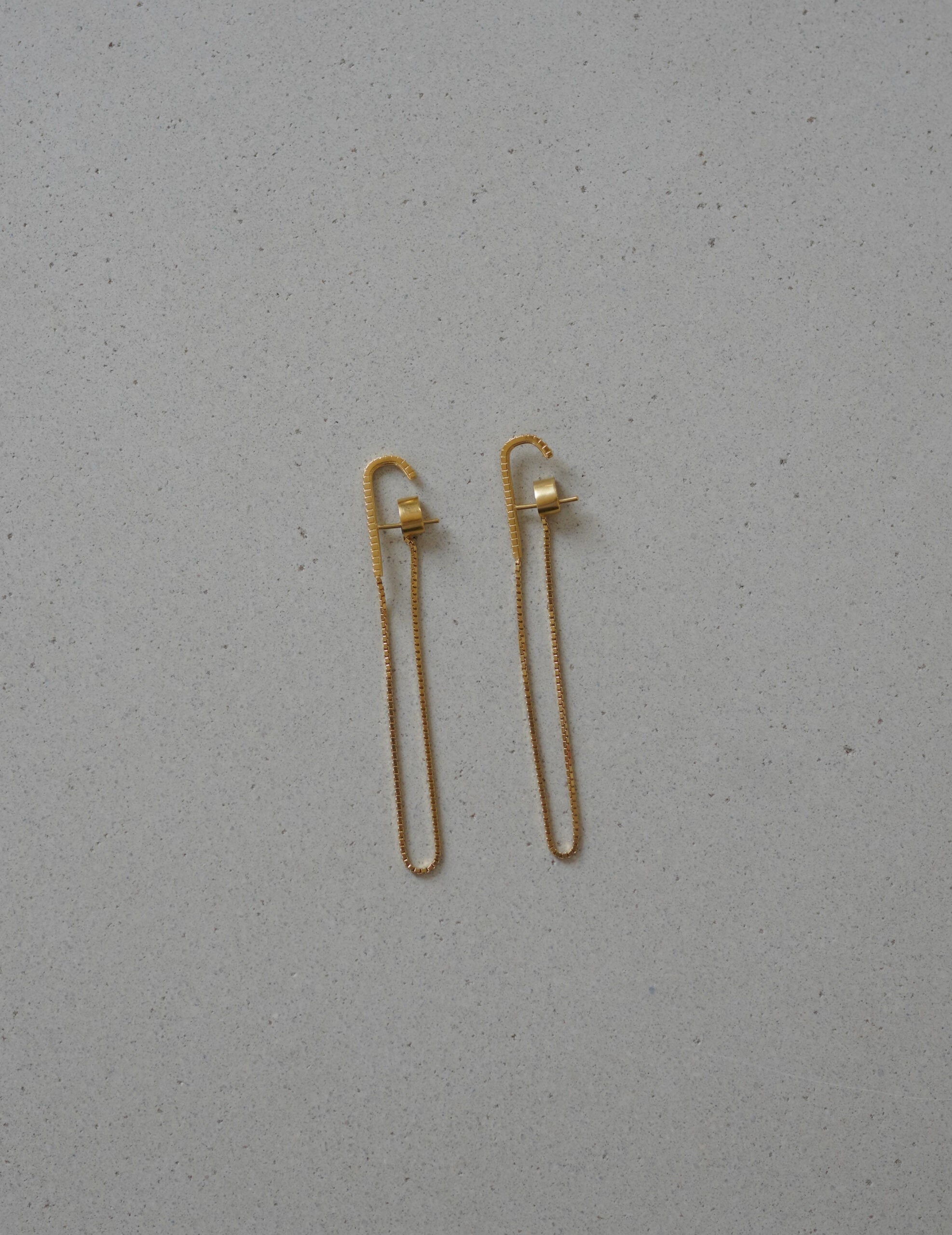 CURRENTS 長鍊耳環・金