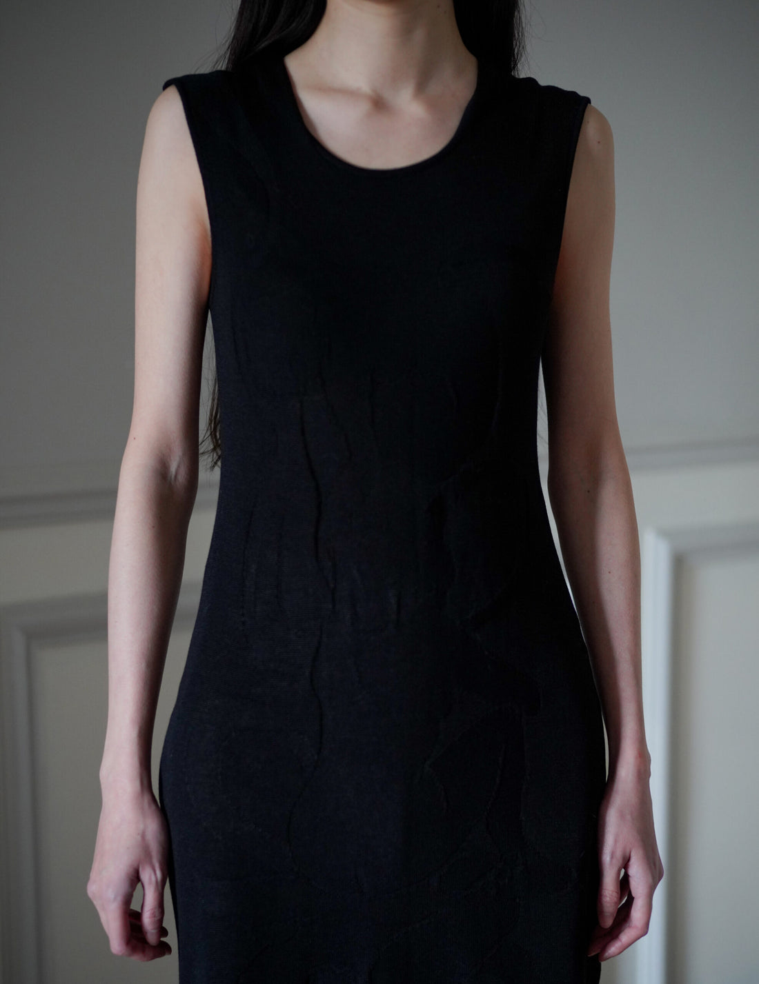 Woman Figure Knitted Dress・Black