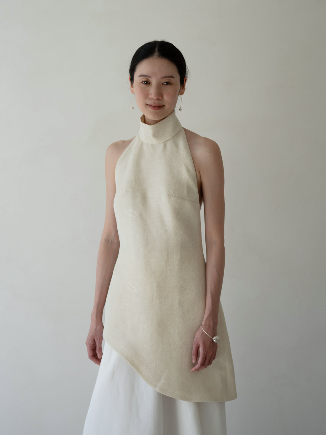 Rita 高領露背上衣・奶油色