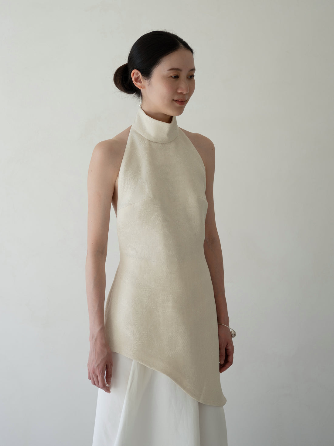 Rita 高領露背上衣・奶油色