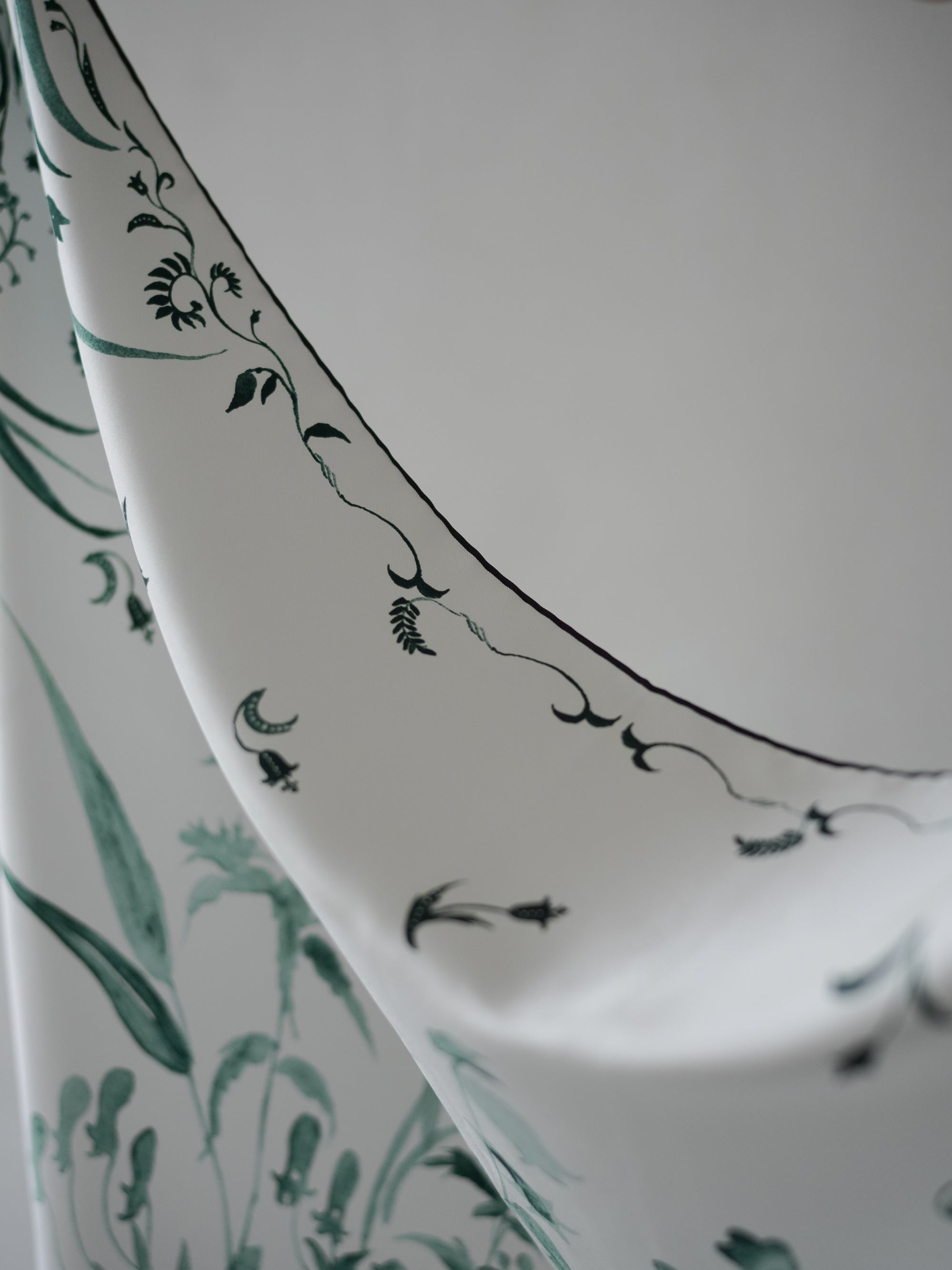 Hand Printed Silk Scarf・Green