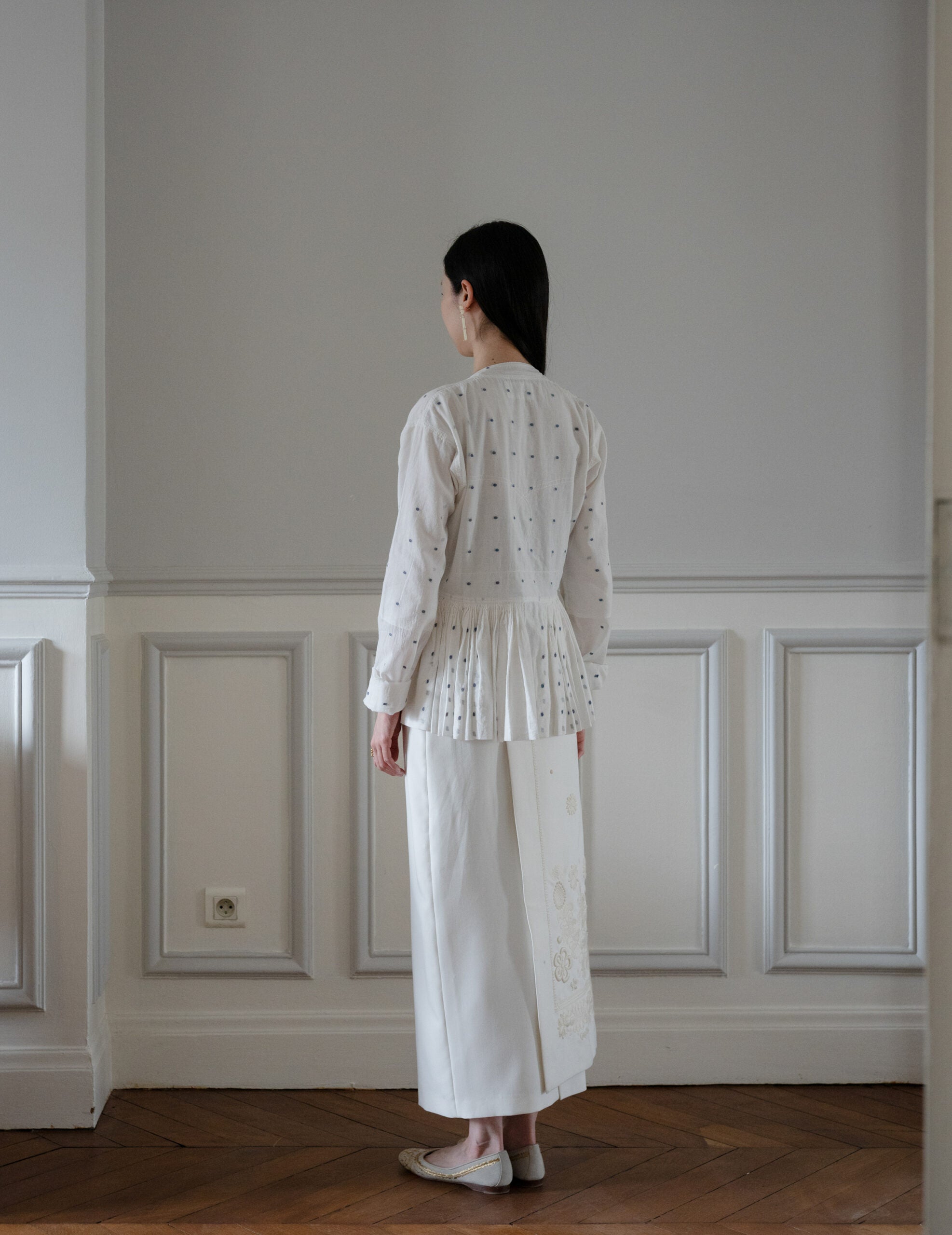 Neelem 開襟綁帶上衣