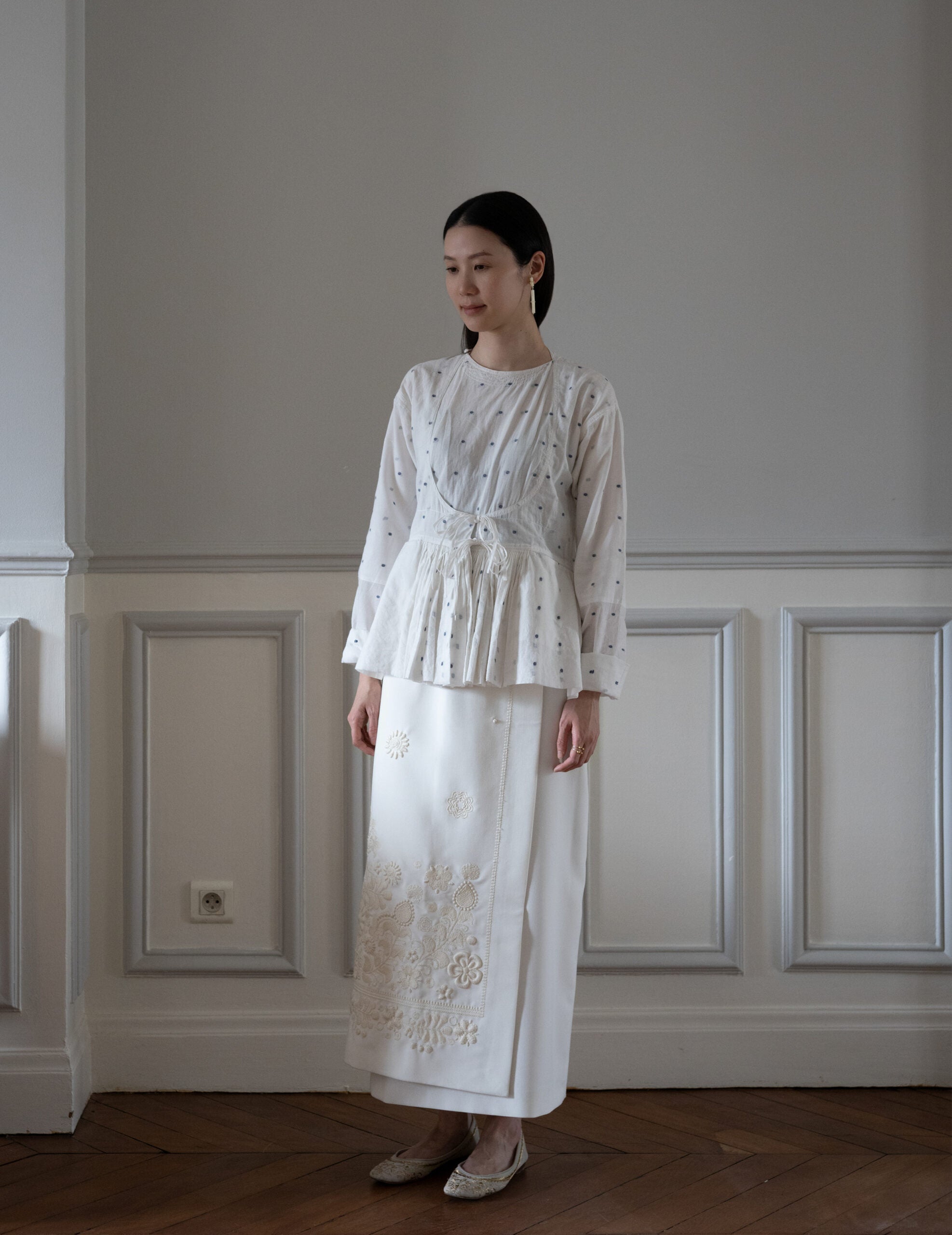 Neelem 開襟綁帶上衣