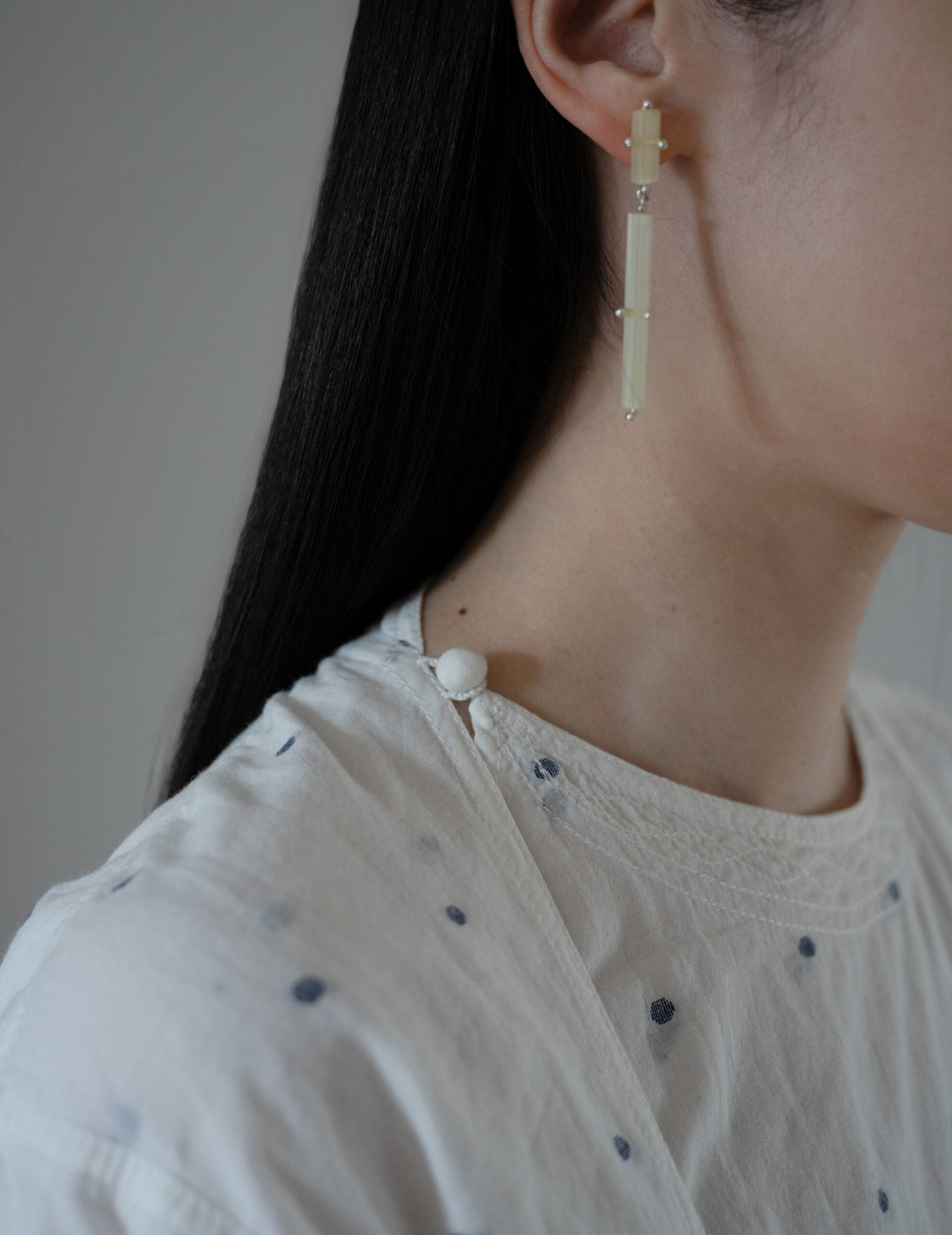 Neelem 開襟綁帶上衣