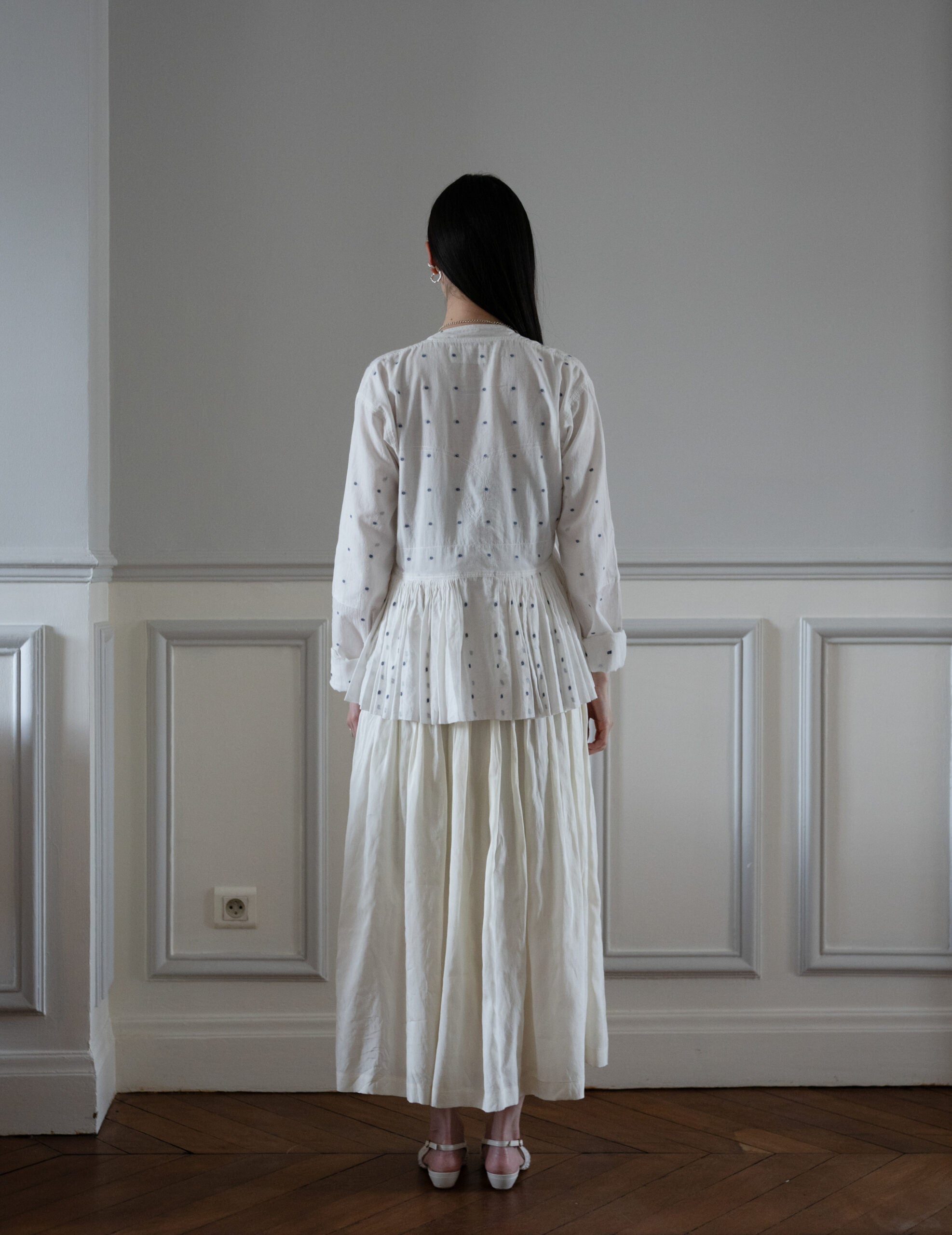 Neelem 開襟綁帶上衣