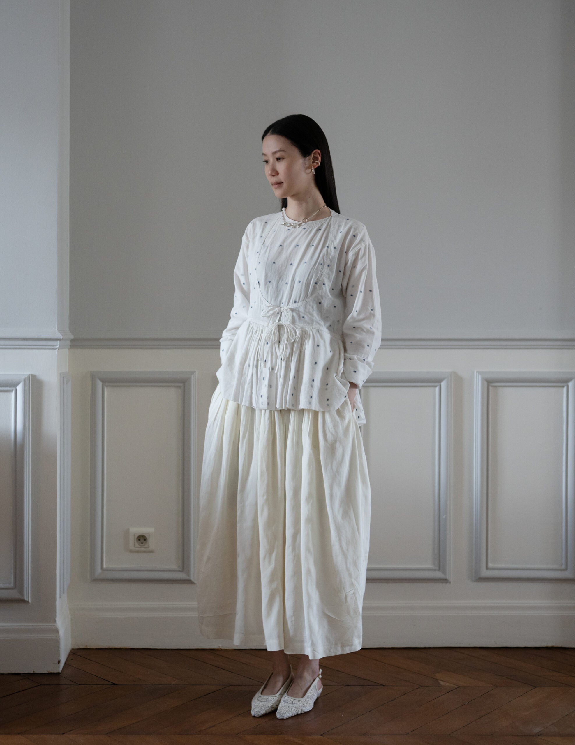 Neelem 開襟綁帶上衣