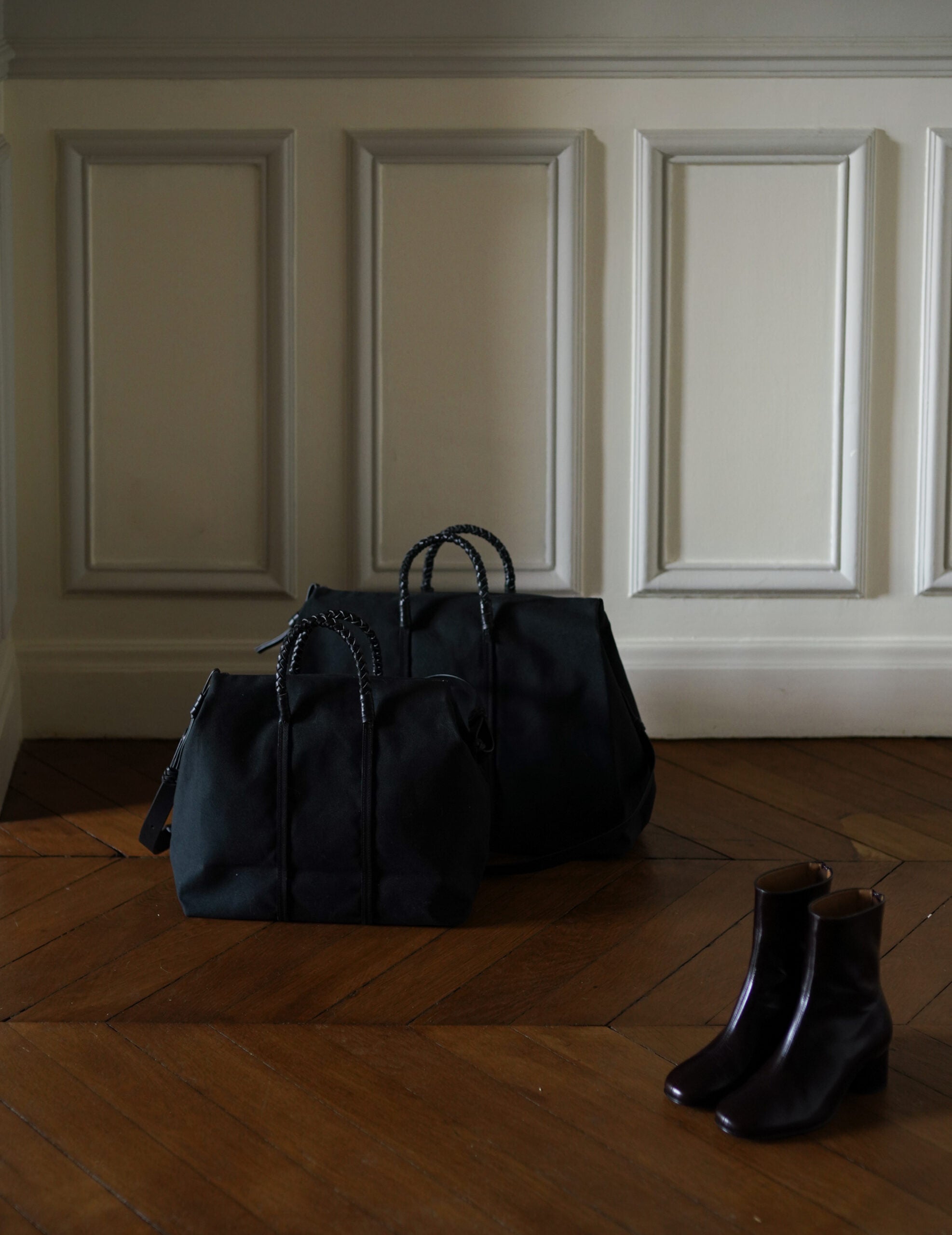 Woven Duffel Bag．Black