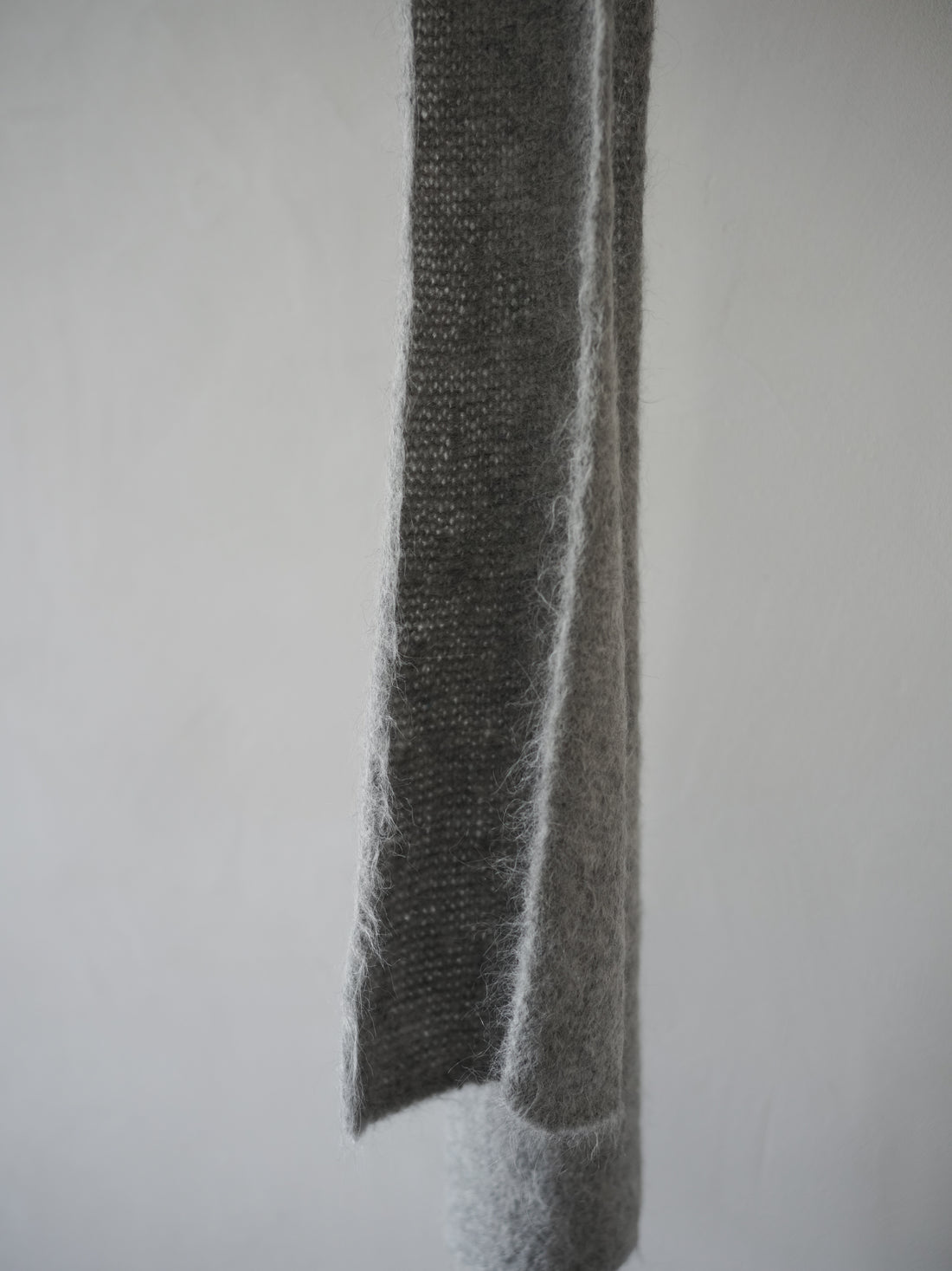 Alpaca Knitted Flared Scarf・Light Gray