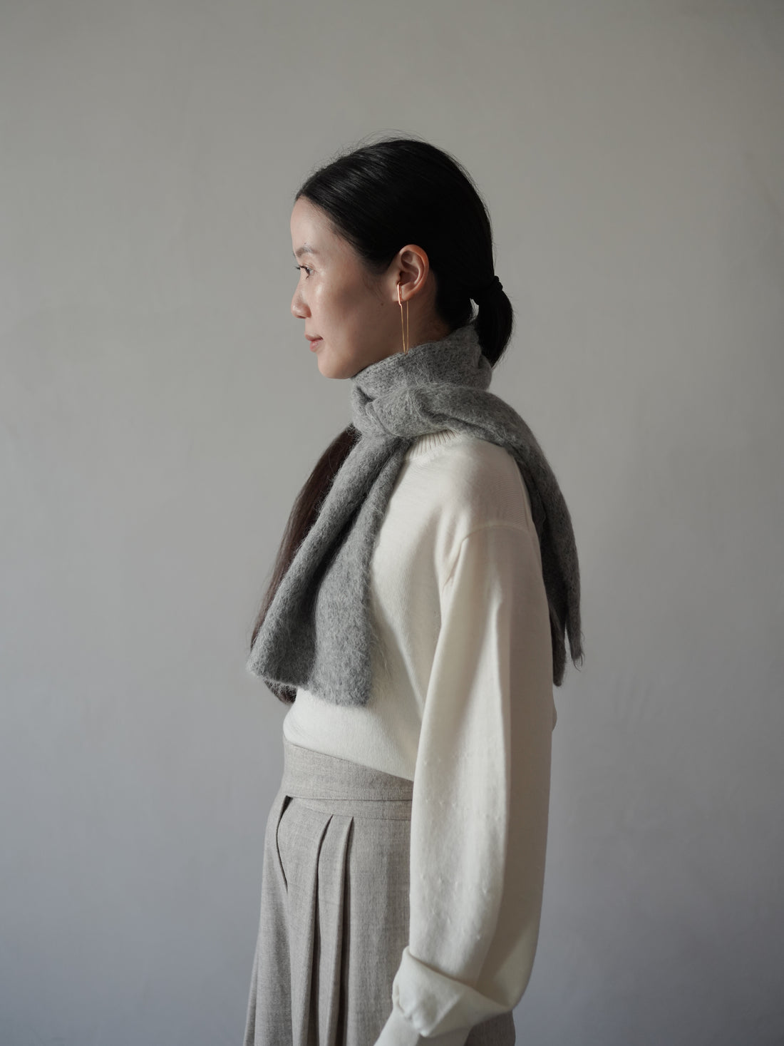 Alpaca Knitted Flared Scarf・Light Gray