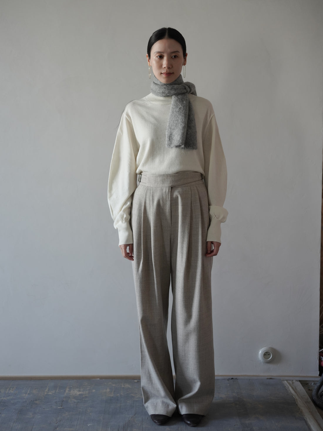 Alpaca Knitted Flared Scarf・Light Gray