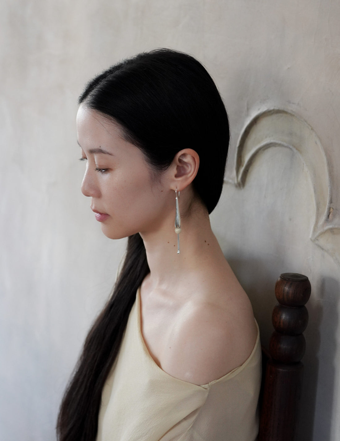 Floral Pod Earrings・Medium・Silver / Stone