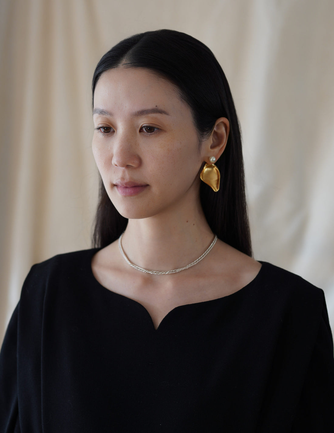 Organic Motif Brass Earrings・Gold