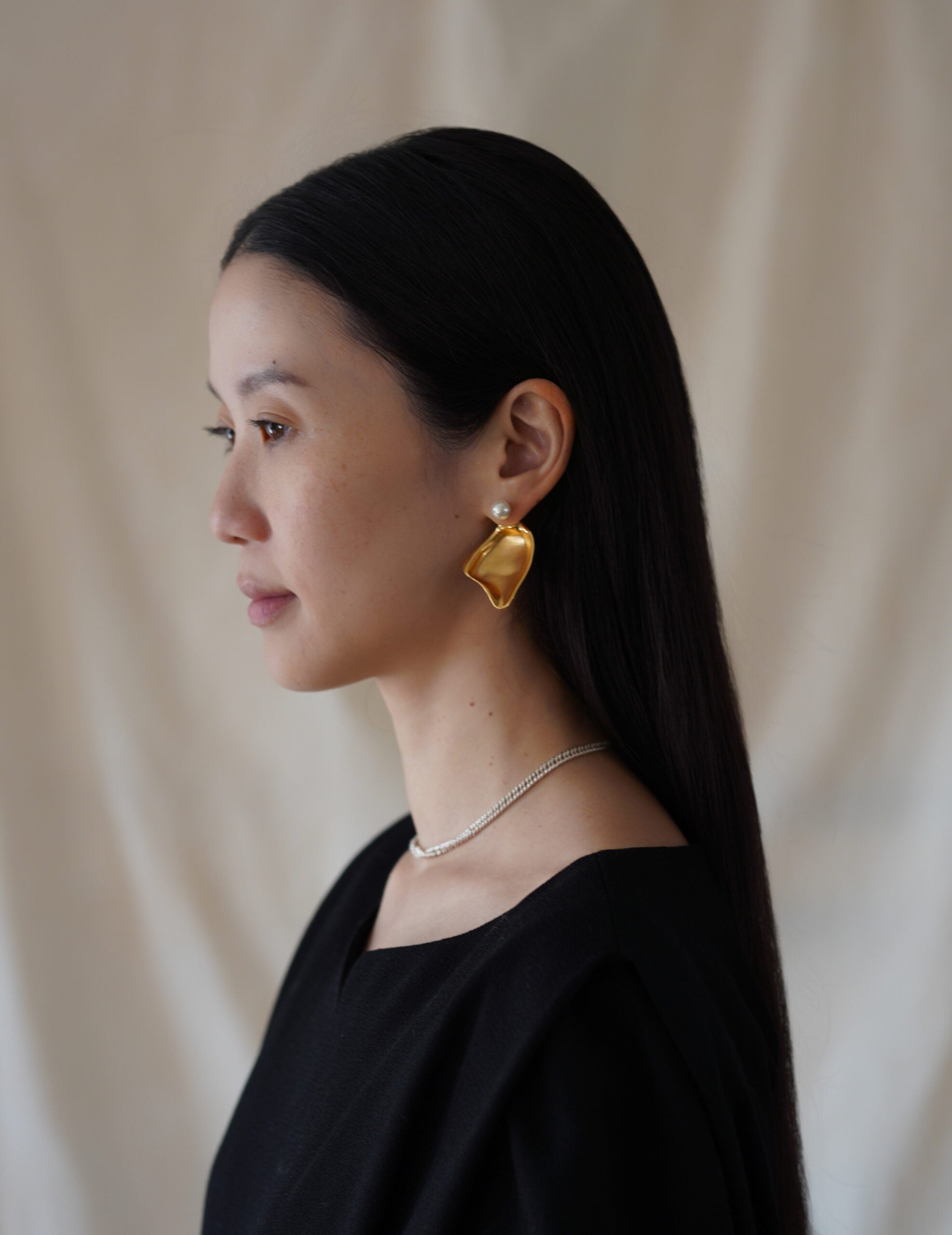 Organic Motif Brass Earrings・Gold