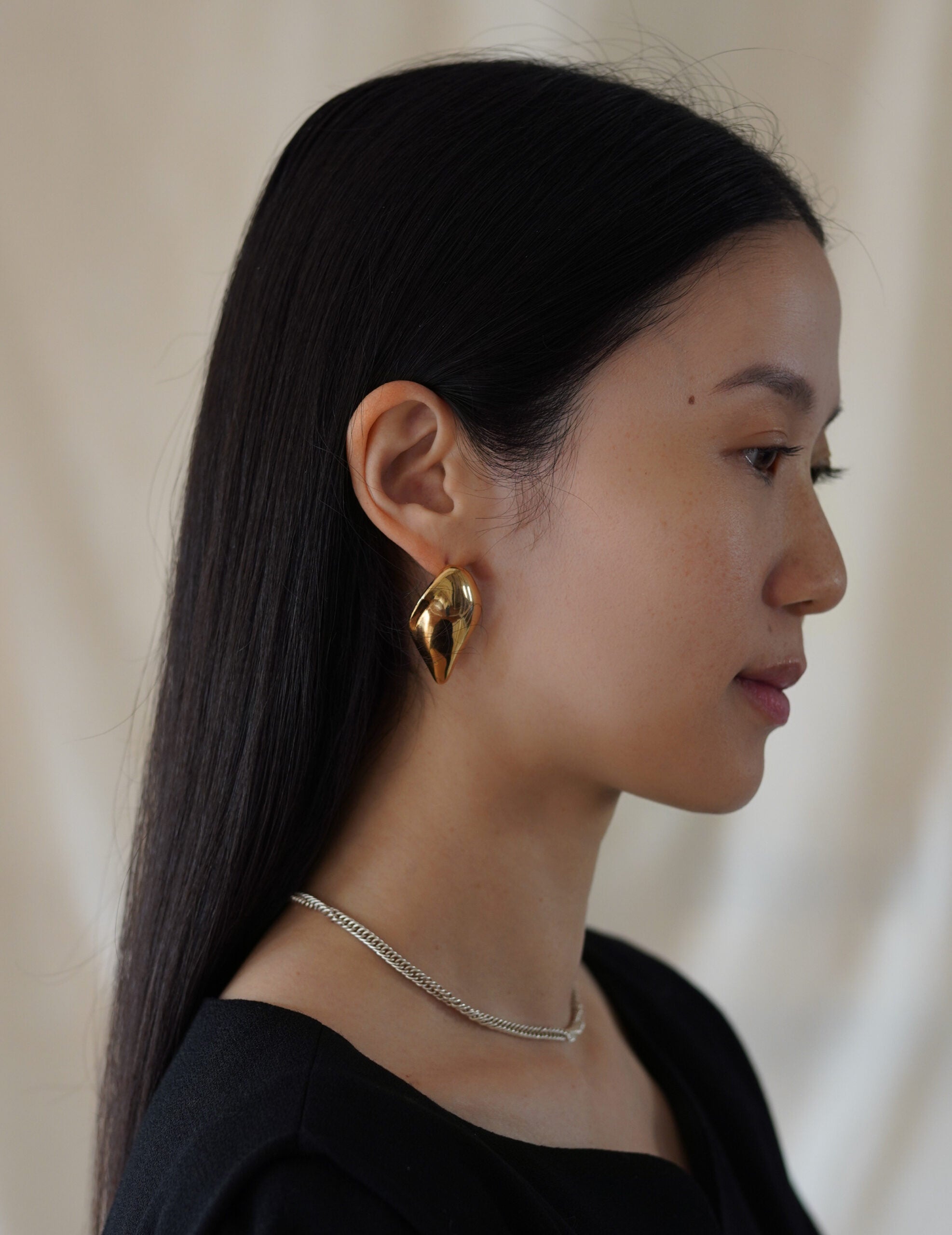Organic Motif Brass Earrings・Gold