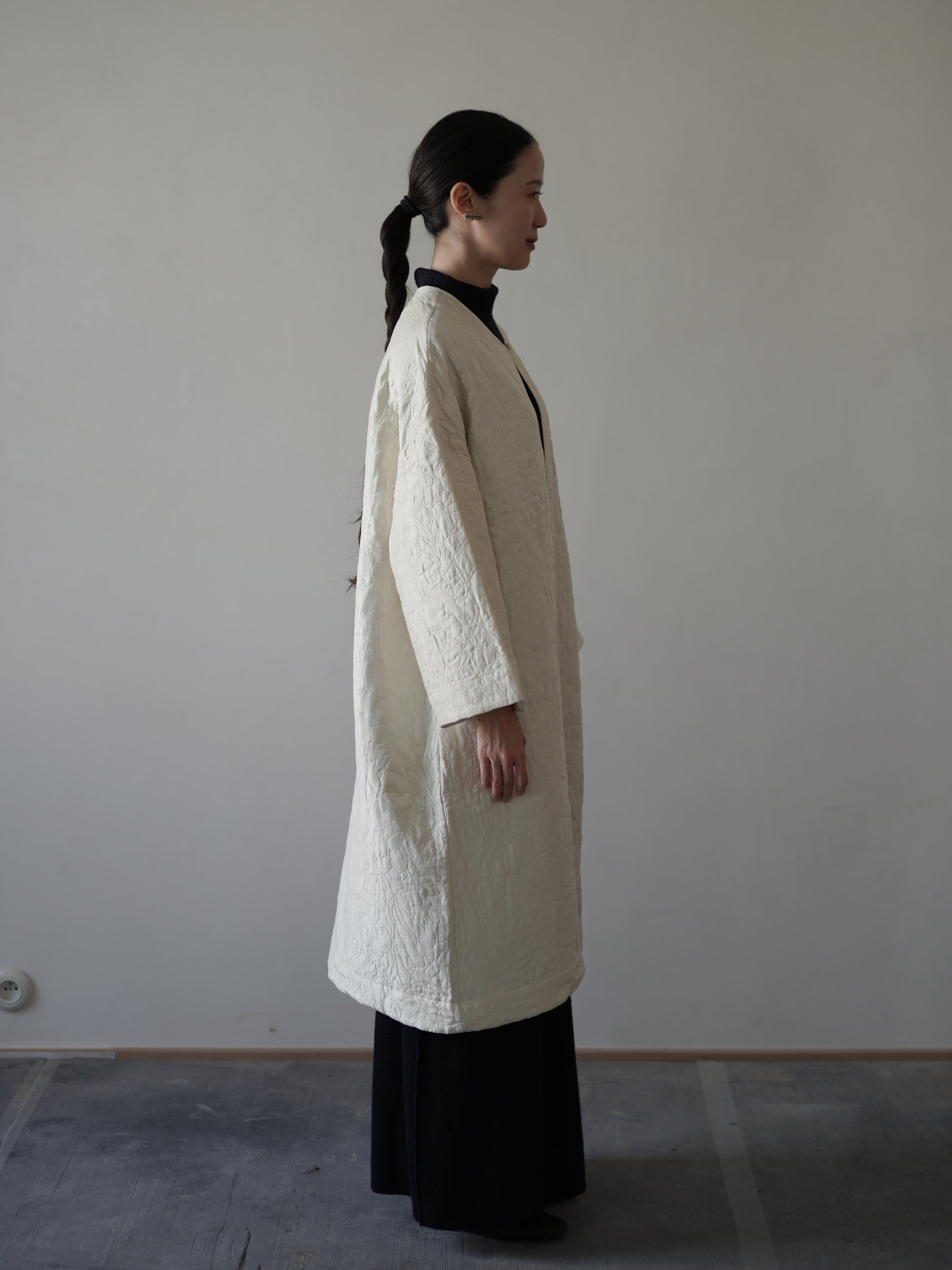 Perle 真絲花卉絎縫長外套・象牙白
