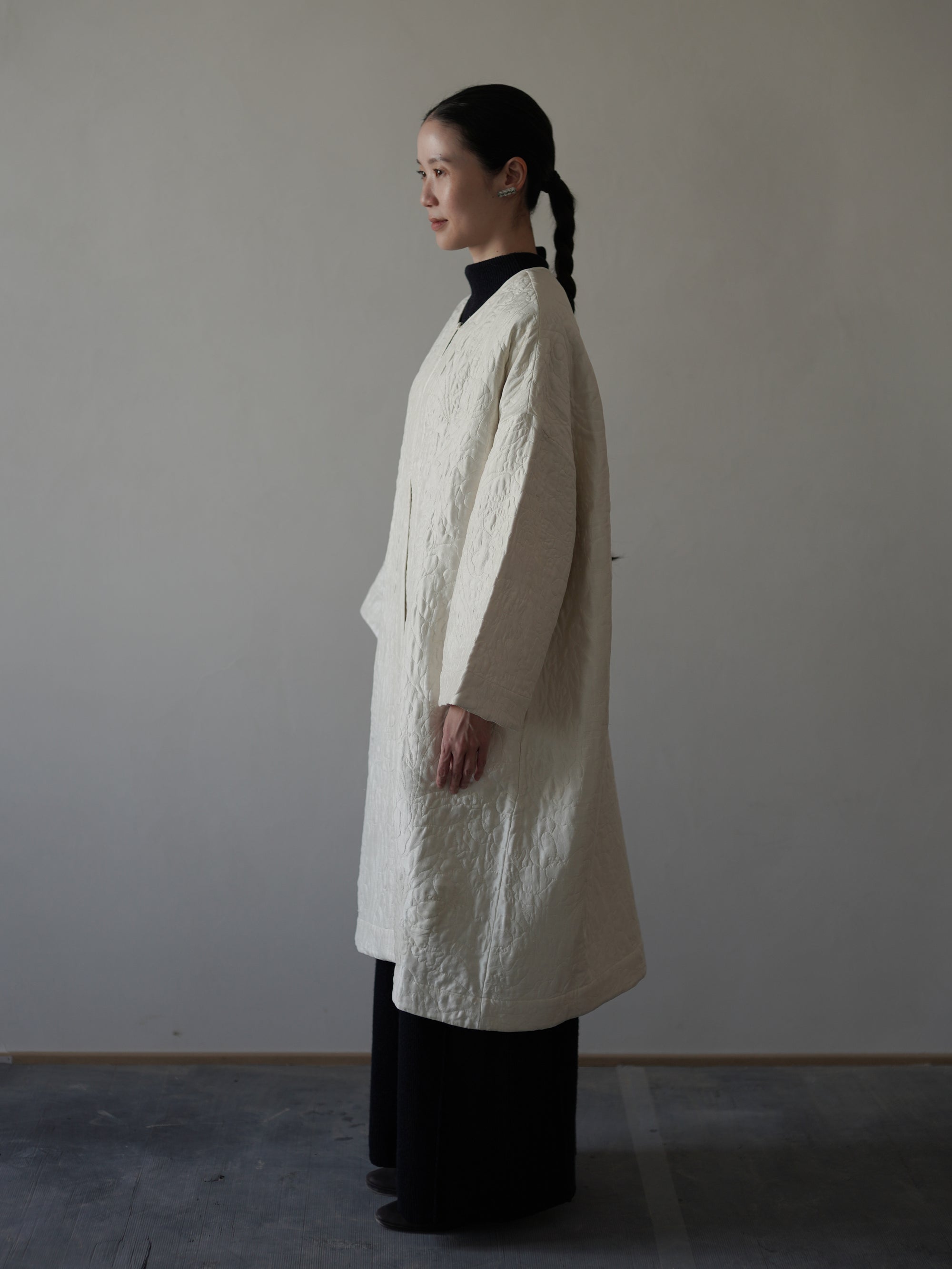 Perle 真絲花卉絎縫長外套・象牙白