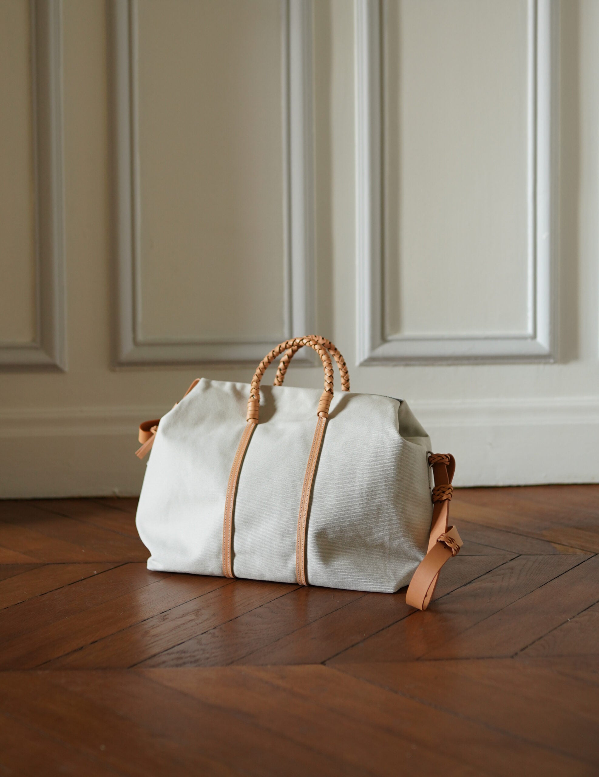 Woven Duffel Bag．Ivory