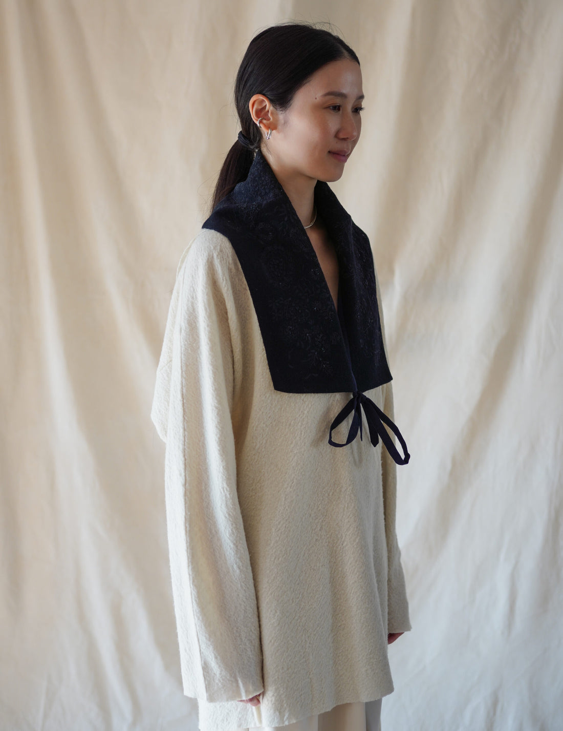 刺繡領巾・黑色