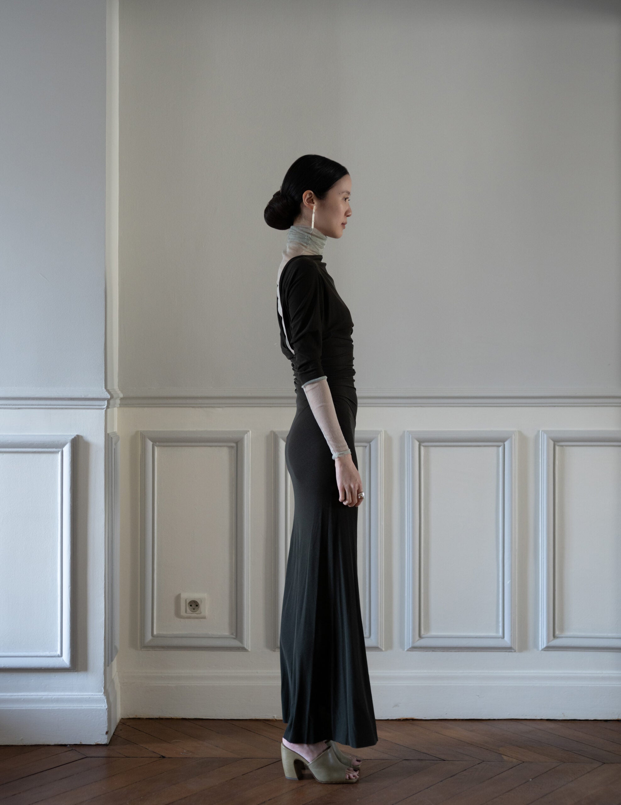 Cisne 真絲薄紗高領內搭・鉑金灰色