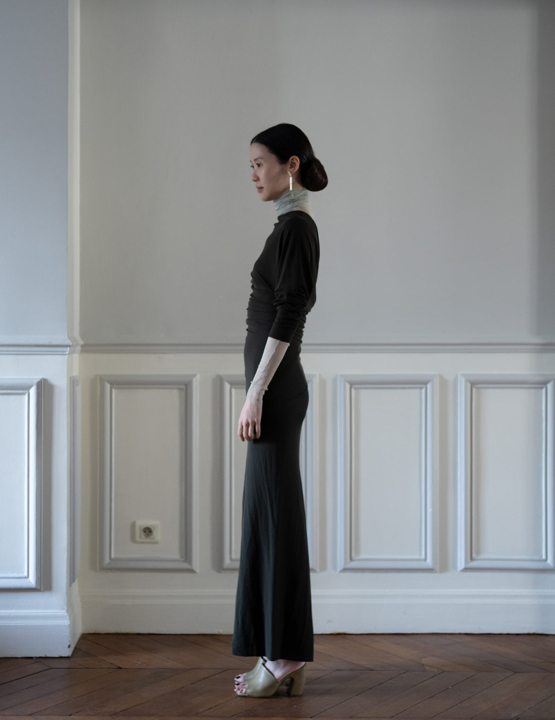 Cisne 真絲薄紗高領內搭・鉑金灰色