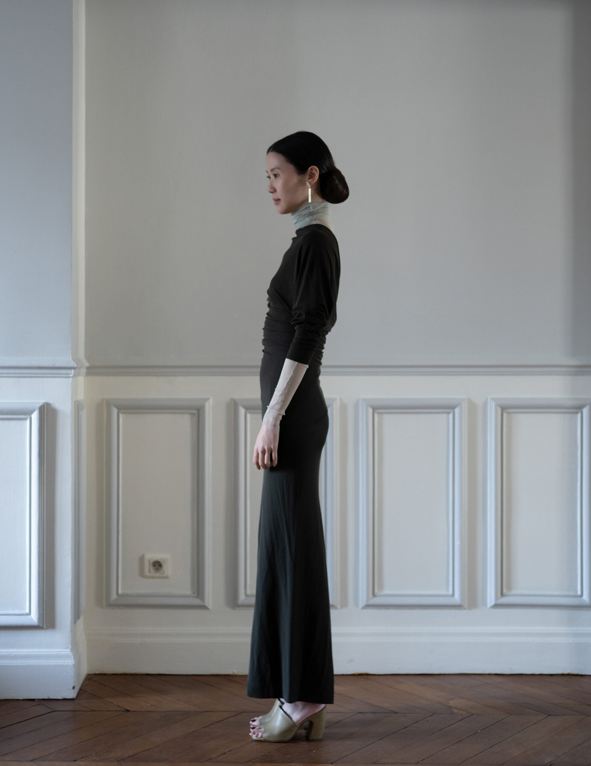 Cisne 真絲薄紗高領內搭・鉑金灰色