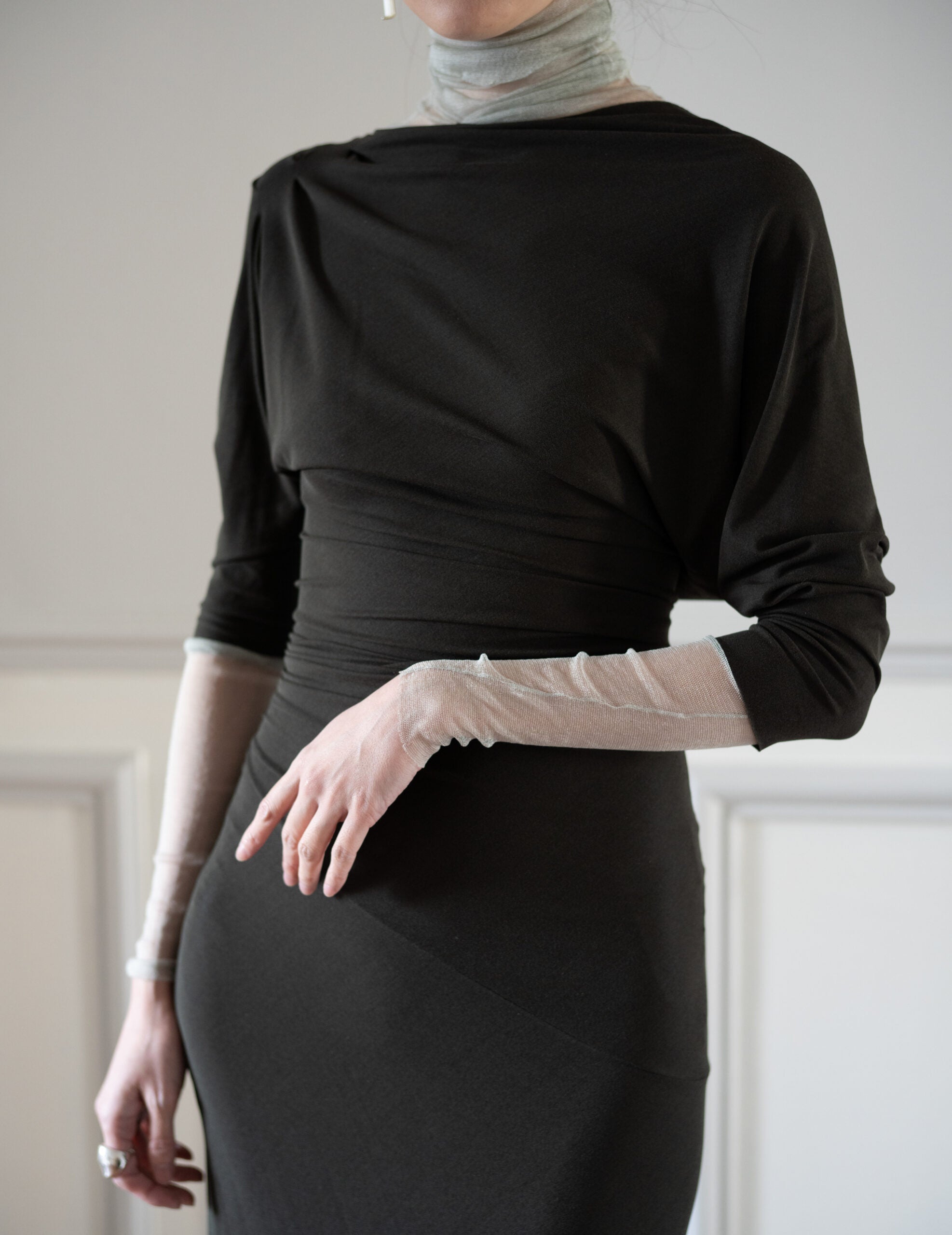 Cisne 真絲薄紗高領內搭・鉑金灰色