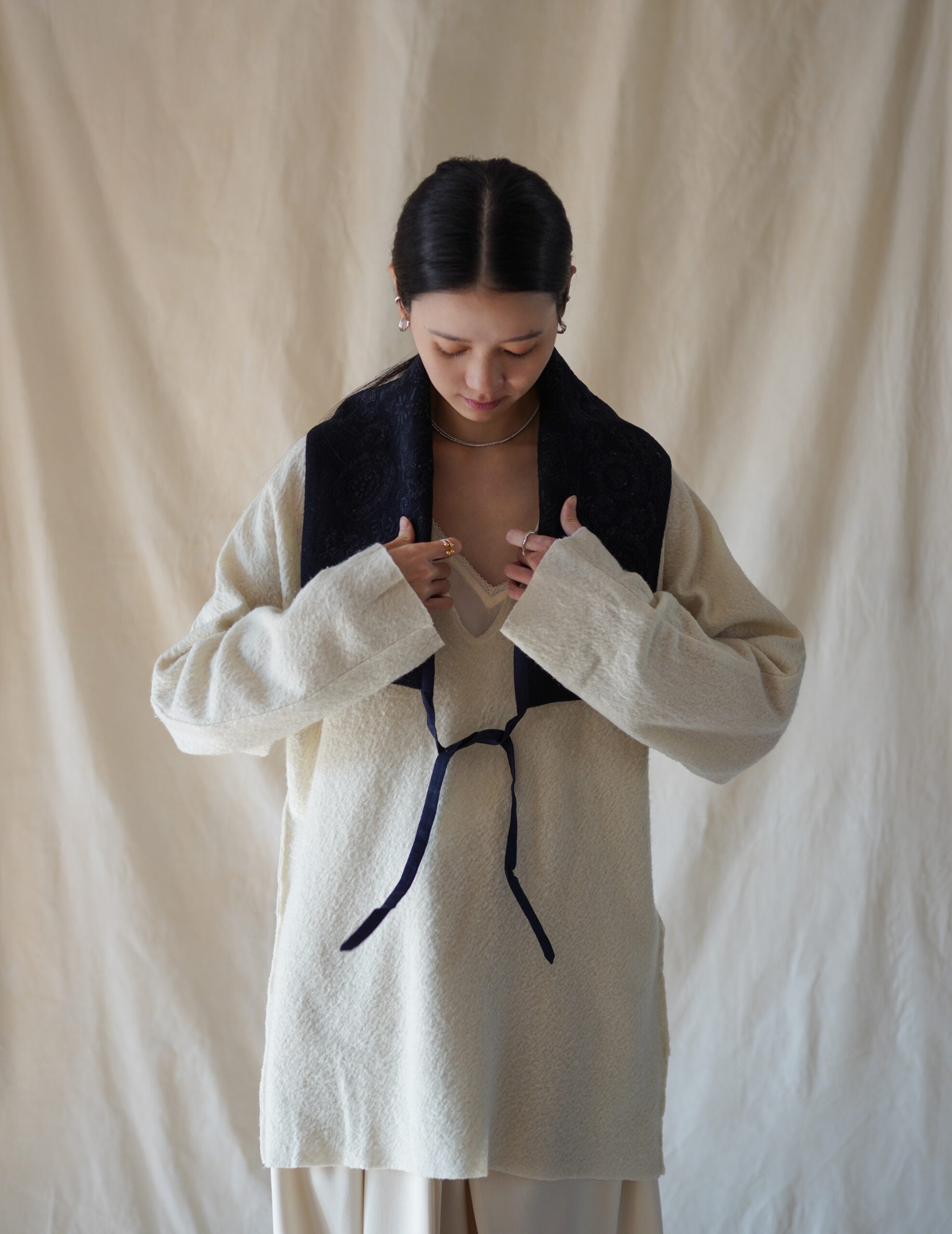 刺繡領巾・黑色