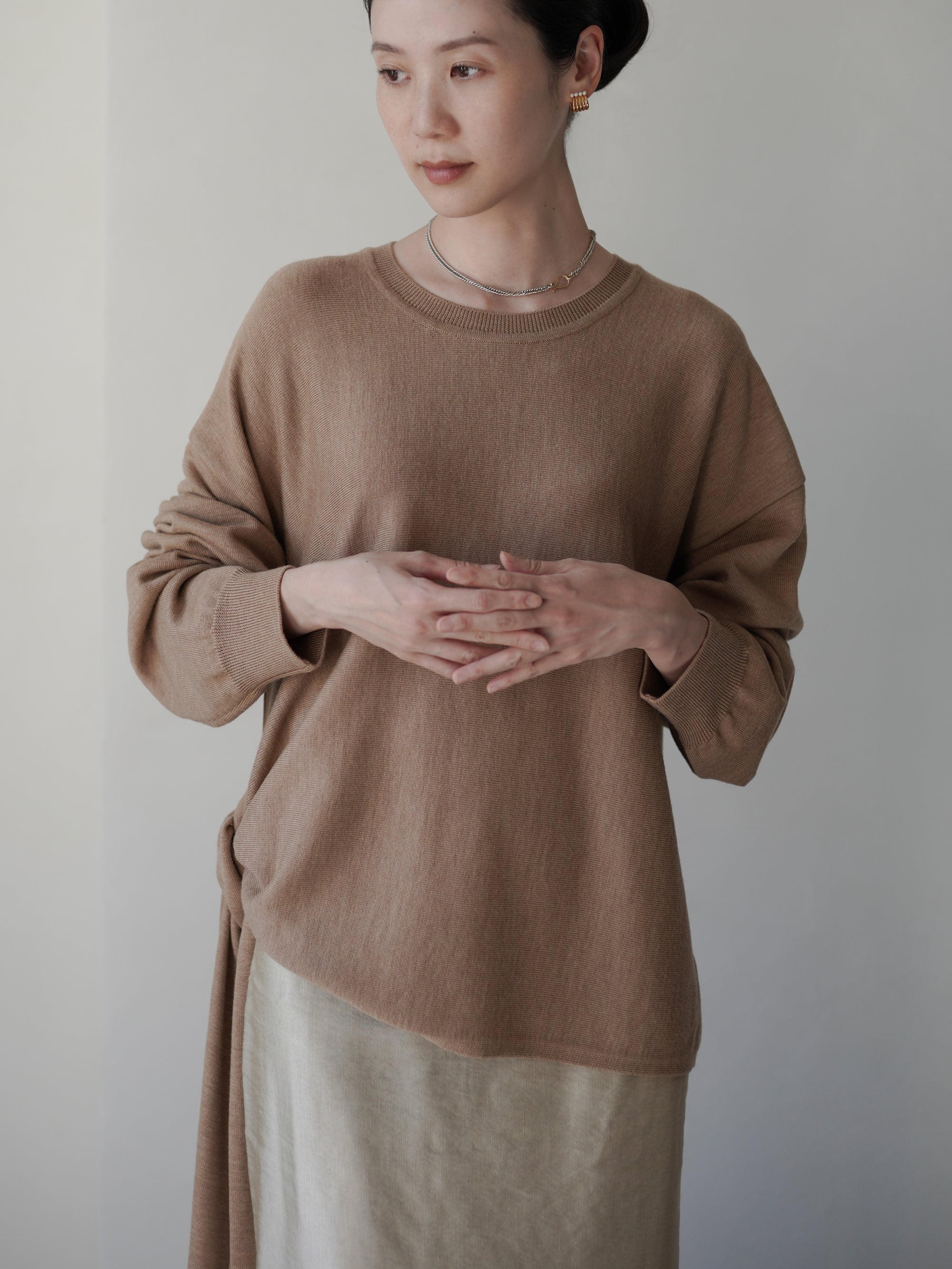 Anemo 側綁帶美麗諾羊毛針織衫・米色
