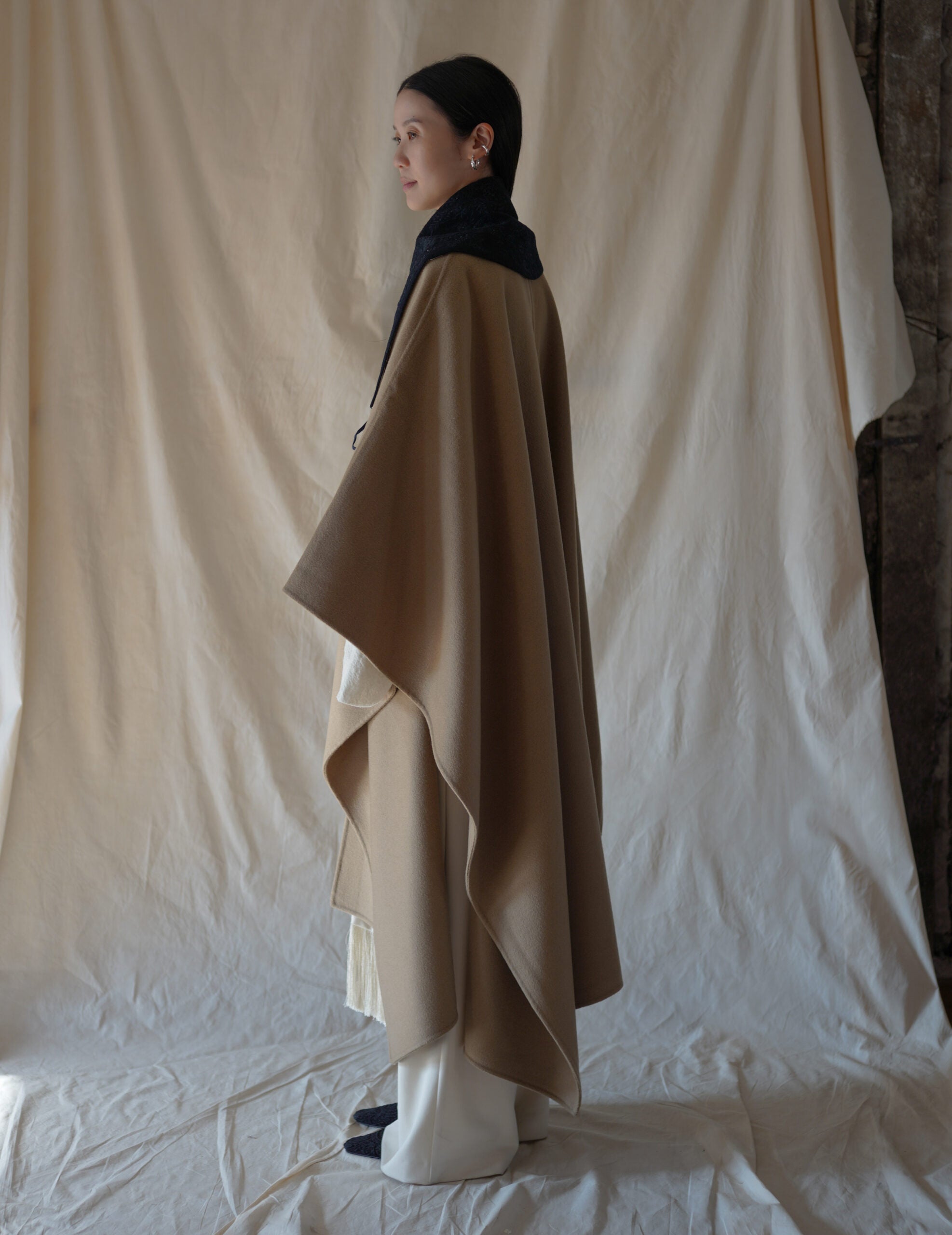 刺繡領巾・黑色