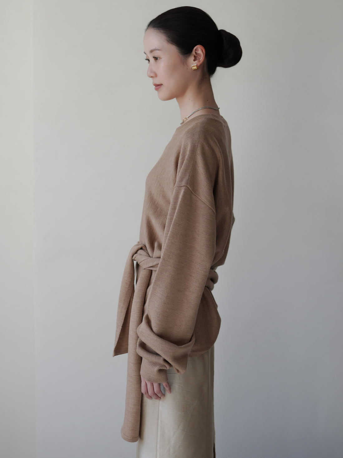 Anemo 側綁帶美麗諾羊毛針織衫・米色