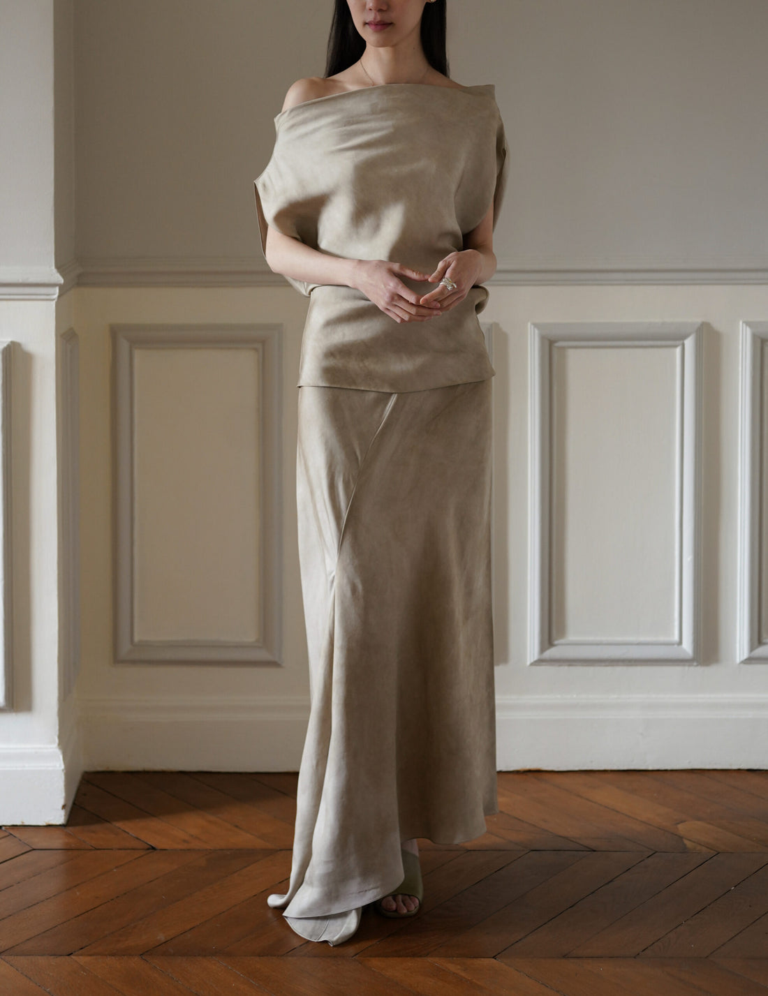 Opalo Asymmetric Skirt・Fade Nacar
