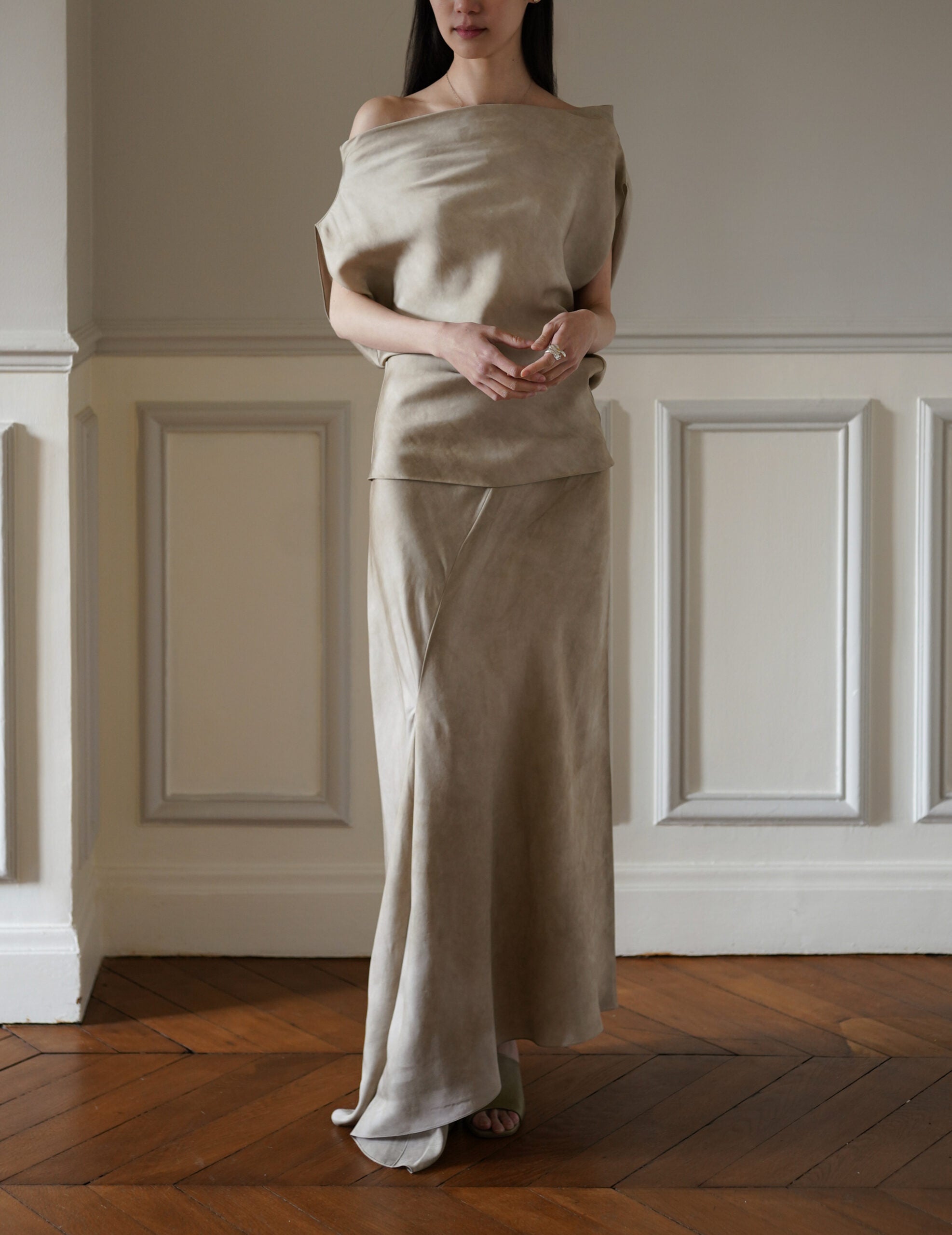 Opalo 不對稱半裙・珍珠色