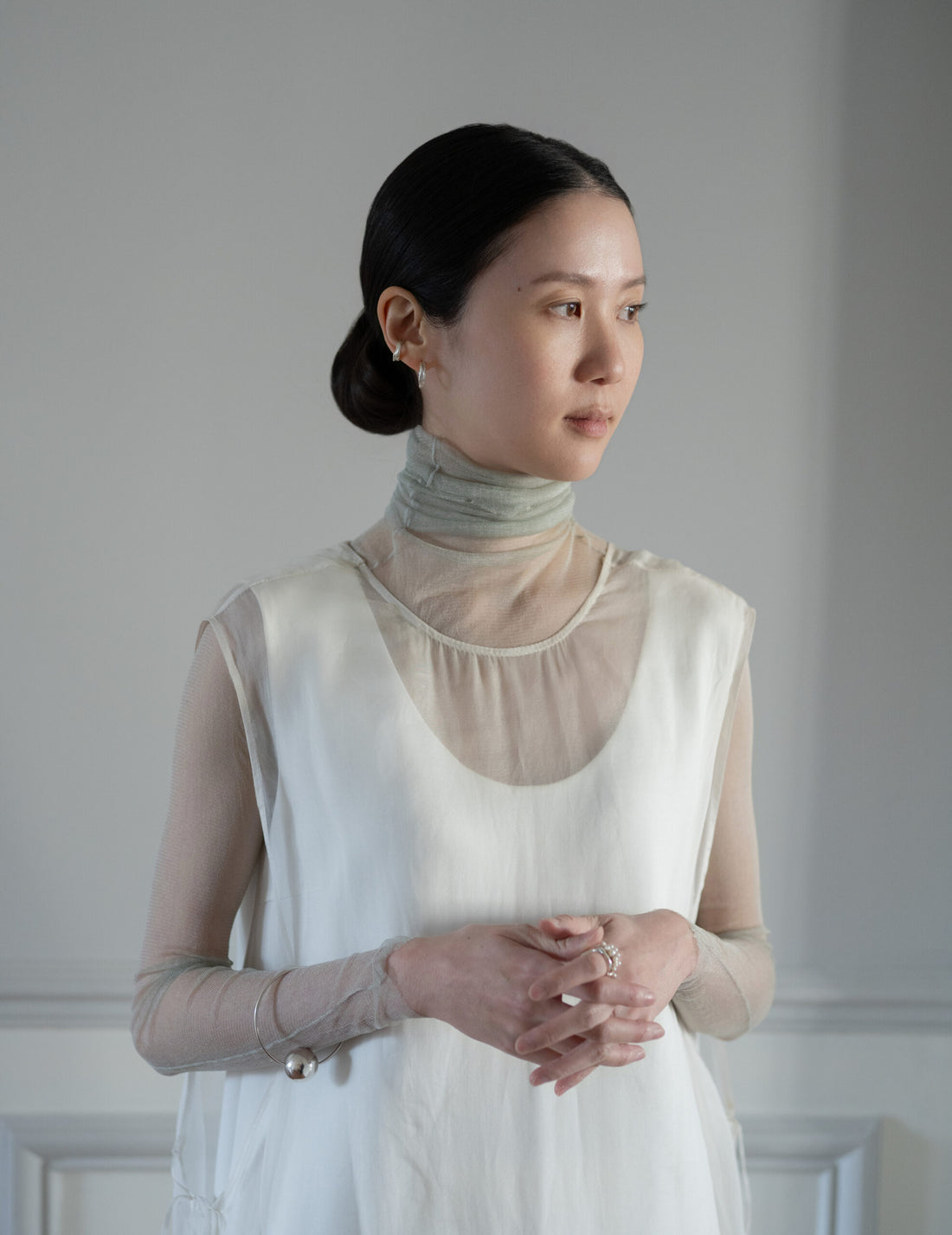 Cisne 真絲薄紗高領內搭・鉑金灰色