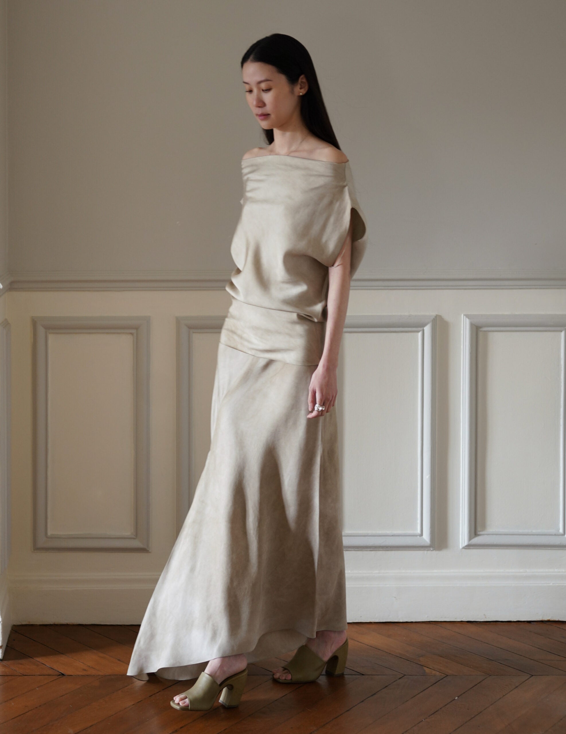 Opalo 不對稱半裙・珍珠色