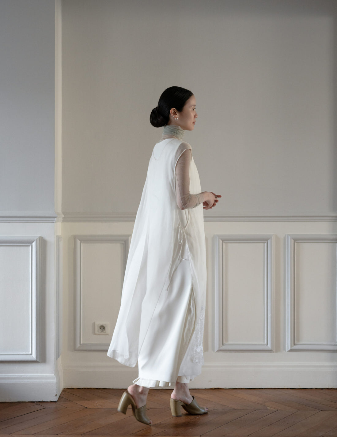 Cisne 真絲薄紗高領內搭・鉑金灰色