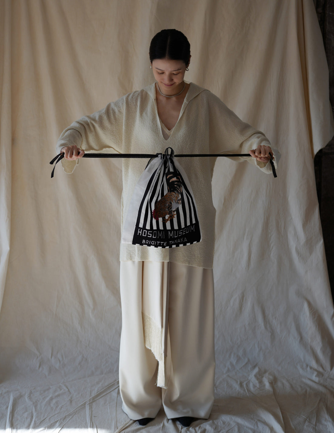 Hosomi Museum Embroidered Transparent Organza Bag・Black & White