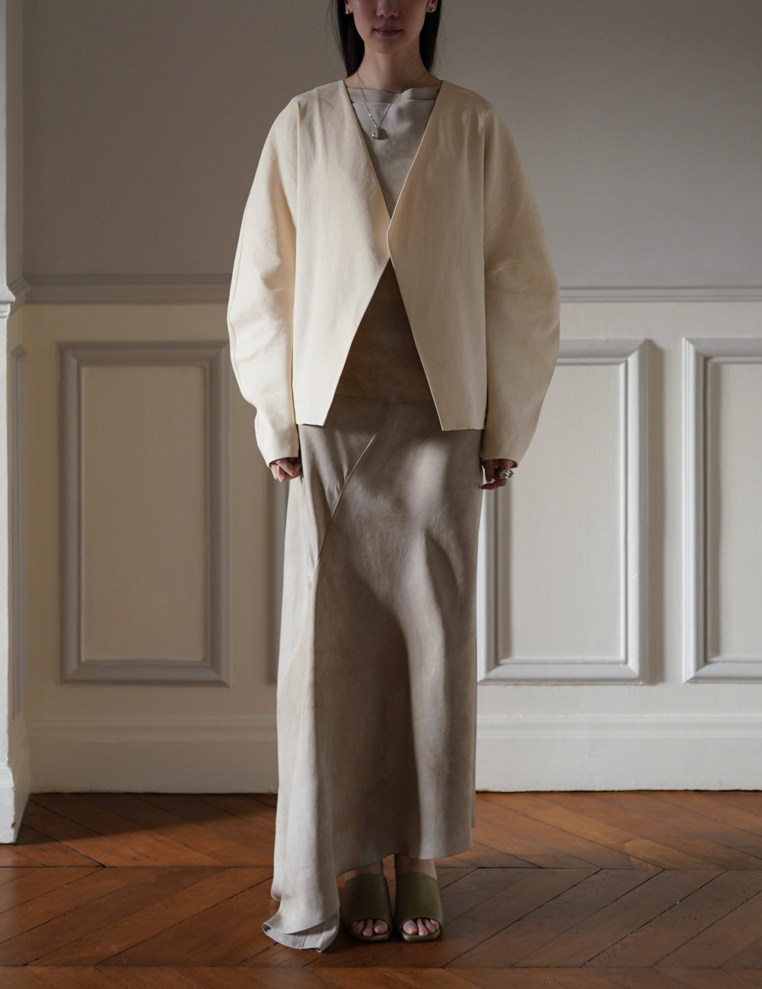 Organica 不對稱剪裁外套・象牙白