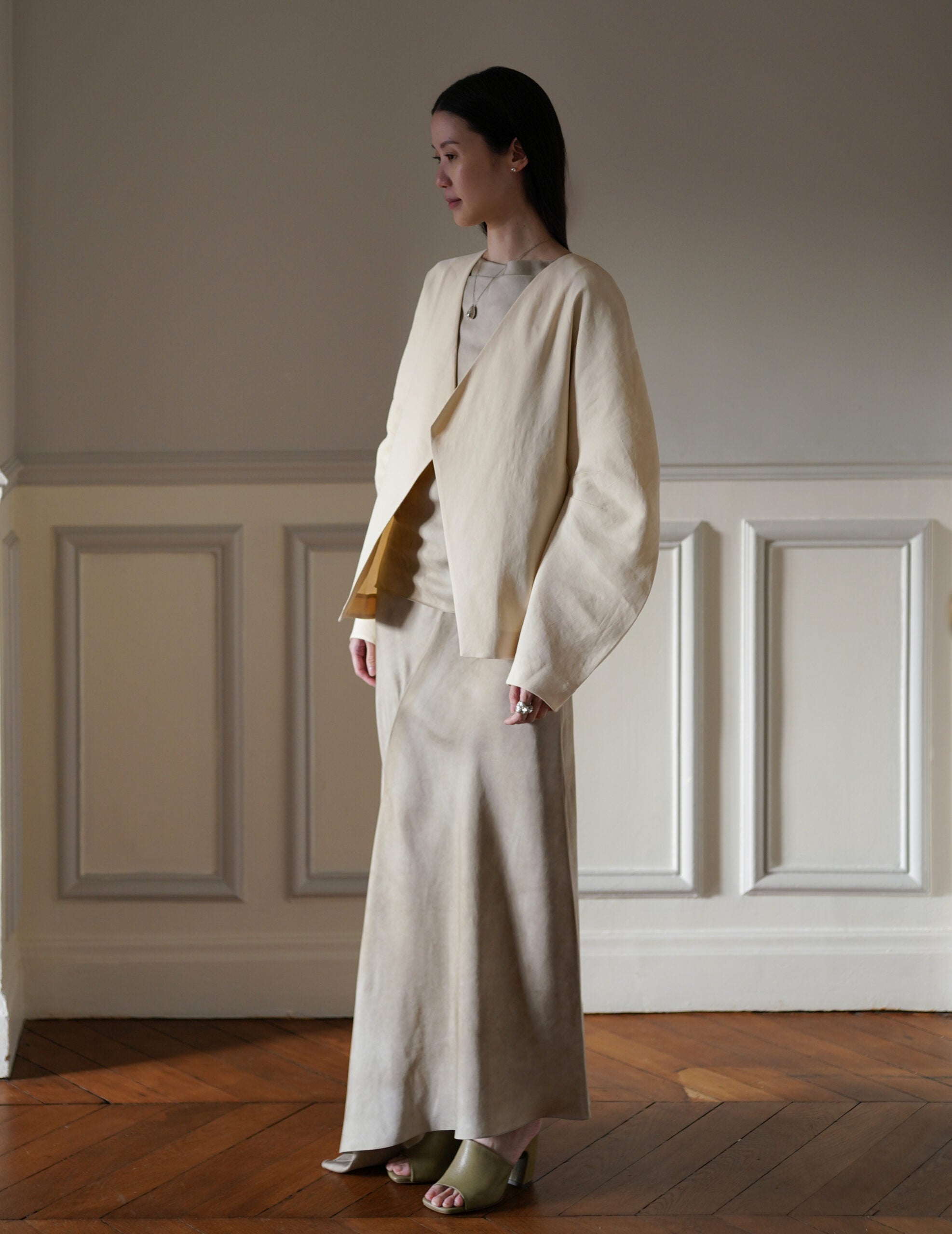 Organica 不對稱剪裁外套・象牙白