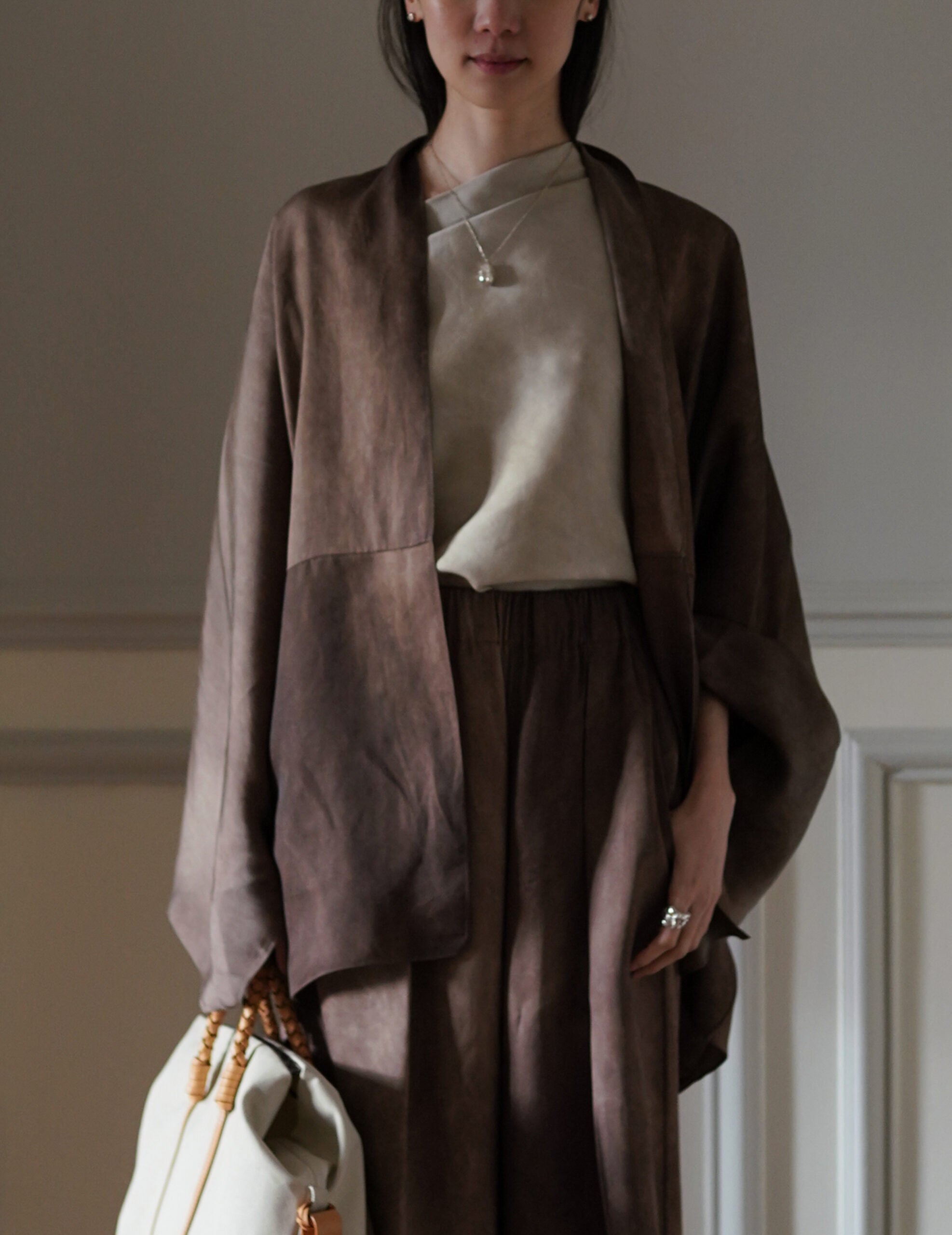 Opalo 缎面繭型外套・可可色